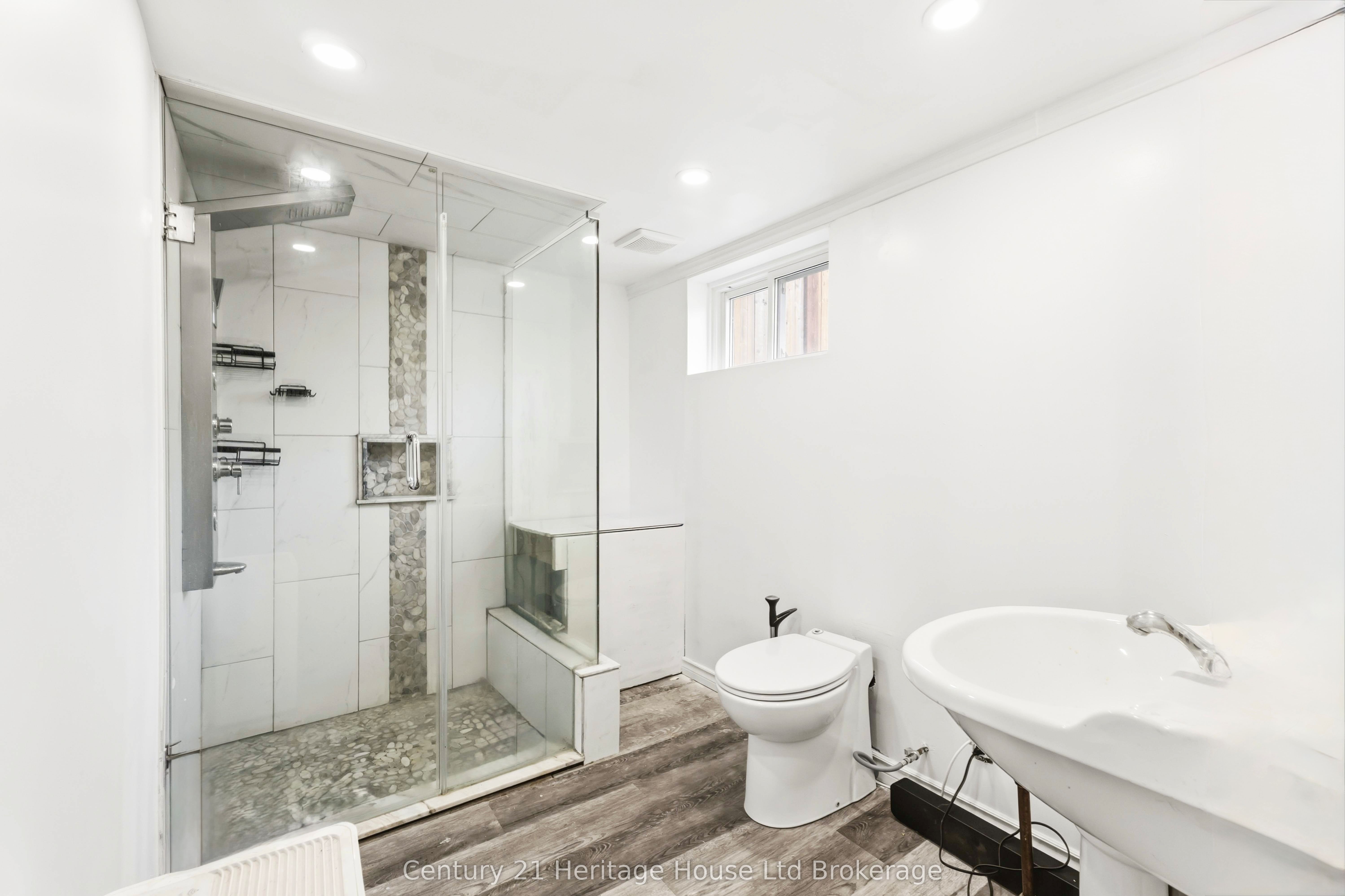 34 Humboldt Parkway Property Photo 25