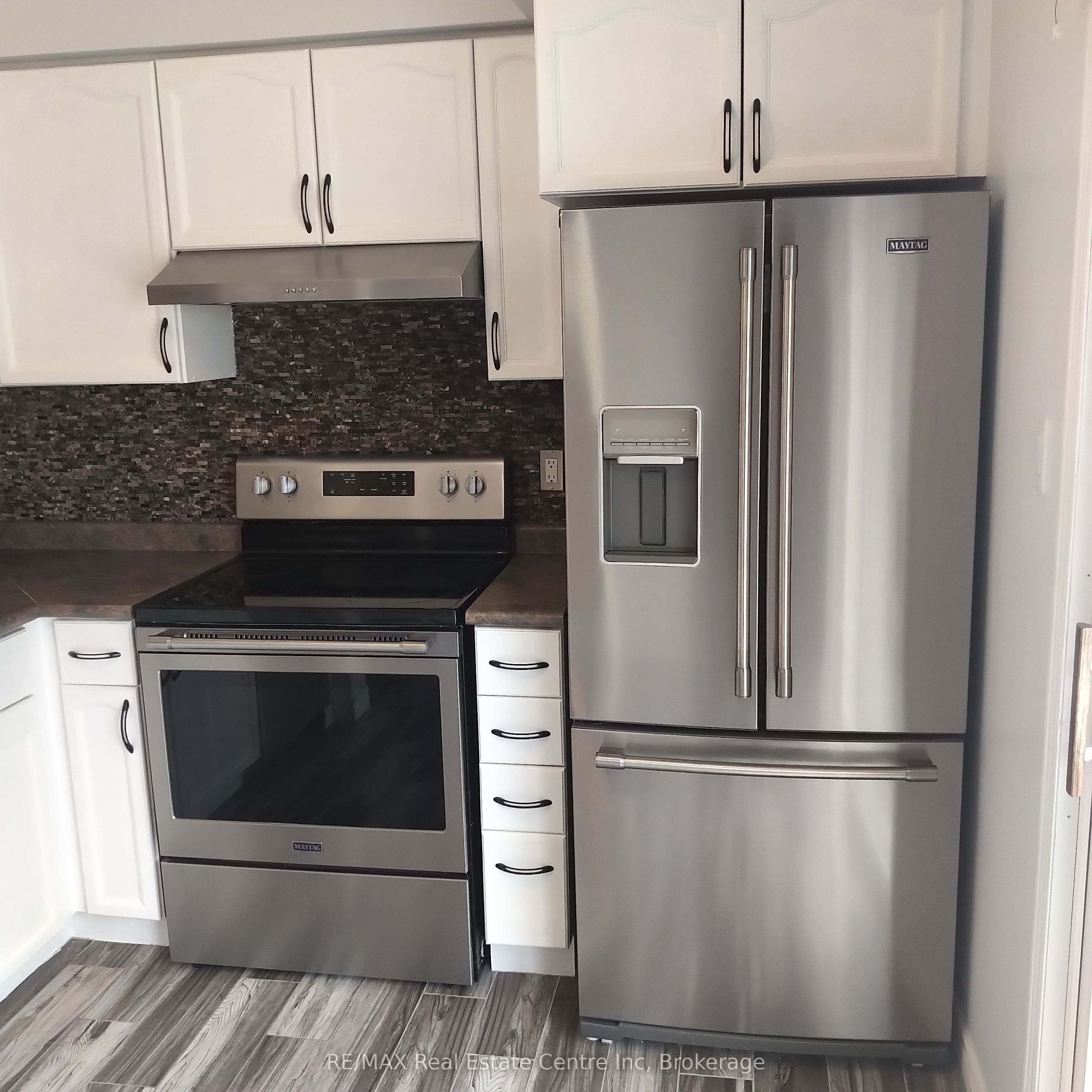 50 Hagan Avenue Property Photo 8