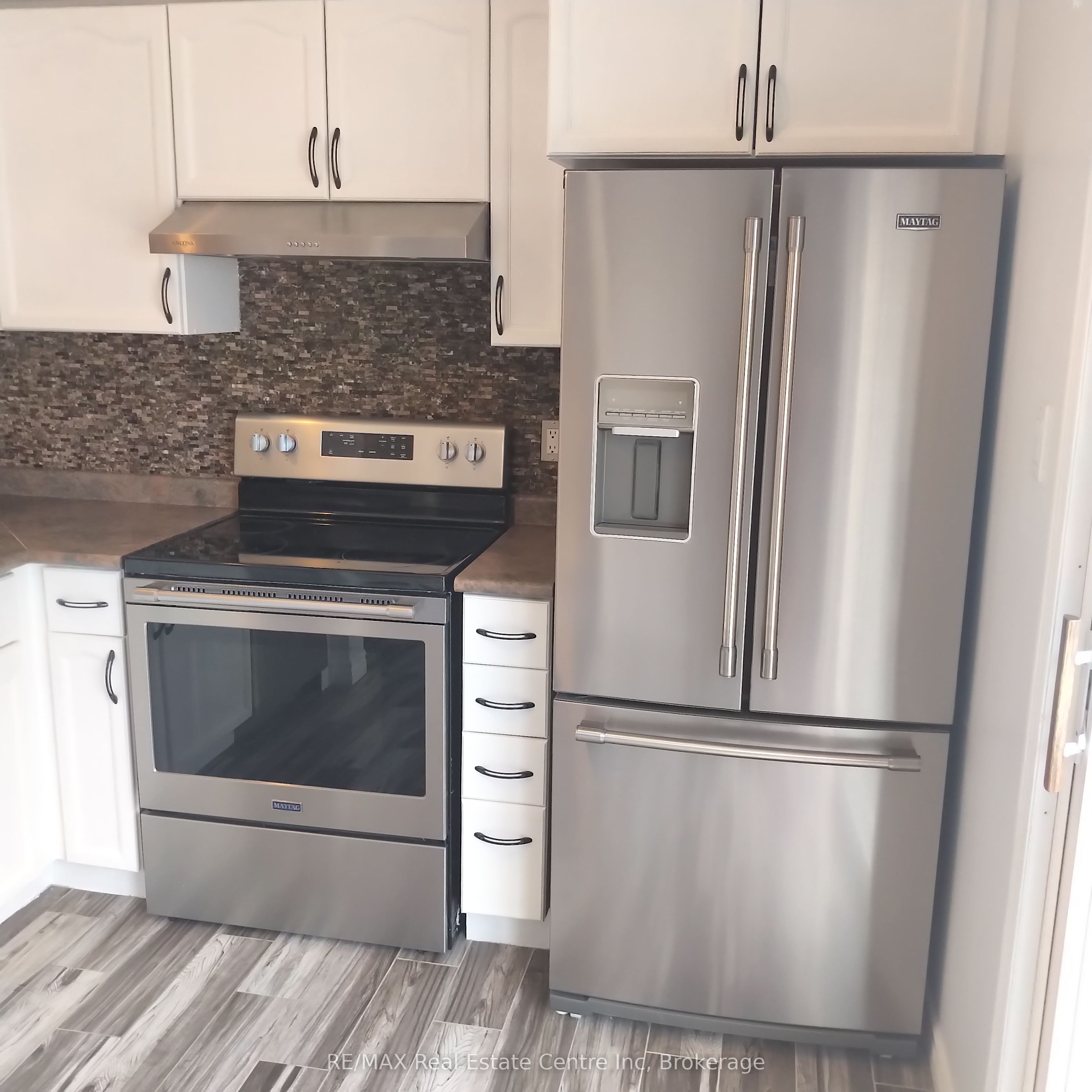 50 Hagan Avenue Property Photo 14