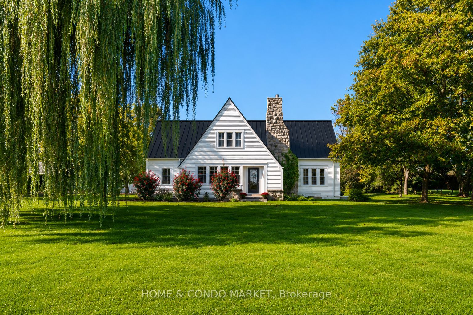 15450 Niagara River Parkway Property Photo 1