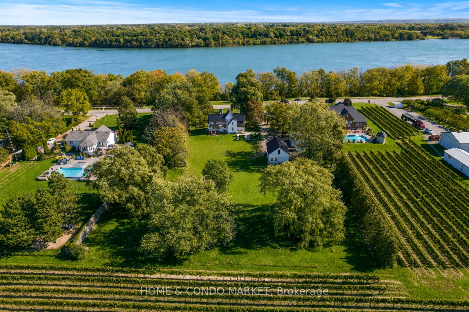 15450 Niagara River Parkway Property Photo 2