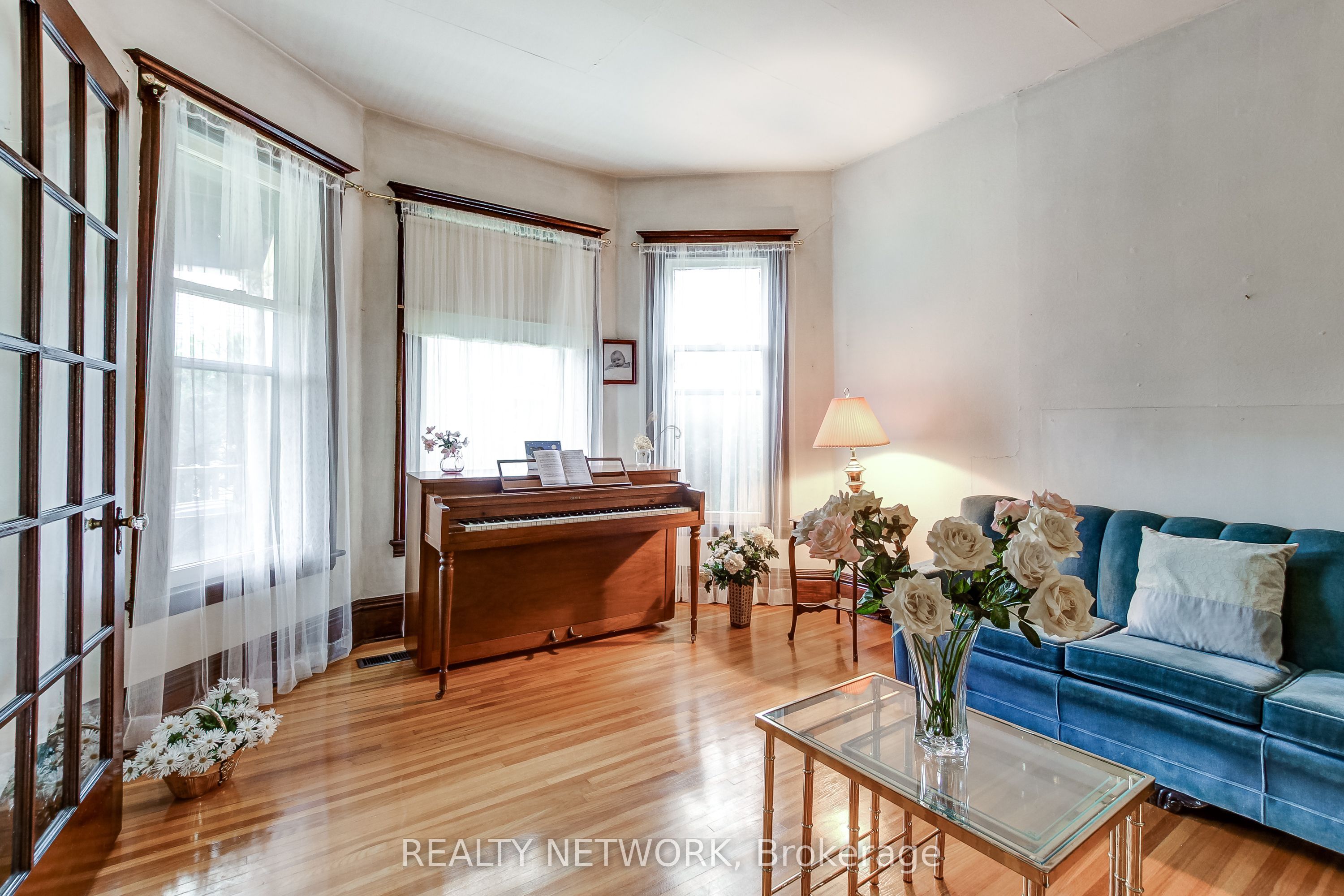 18 Fairleigh Crescent Property Photo 10