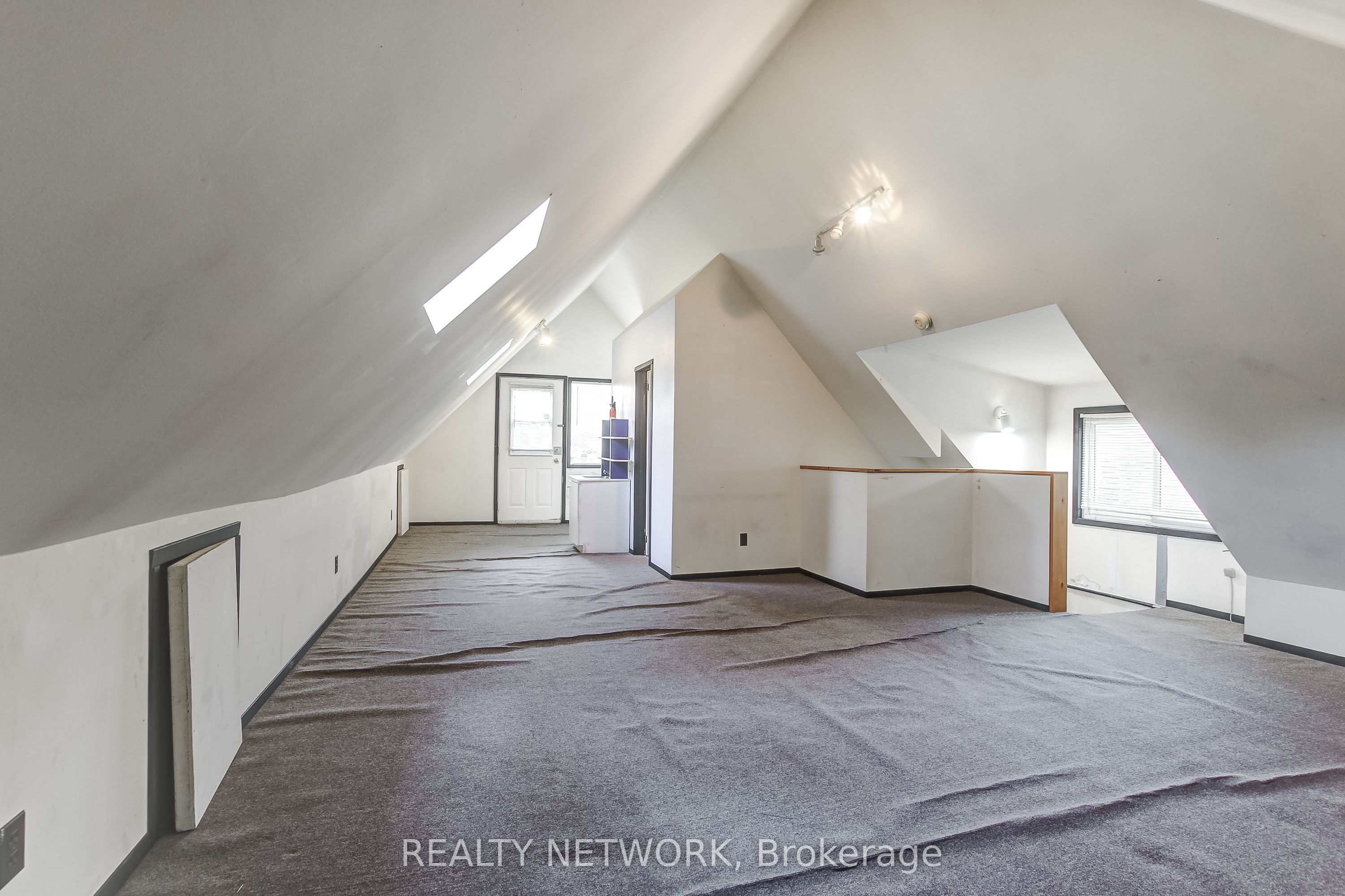 18 Fairleigh Crescent Property Photo 34