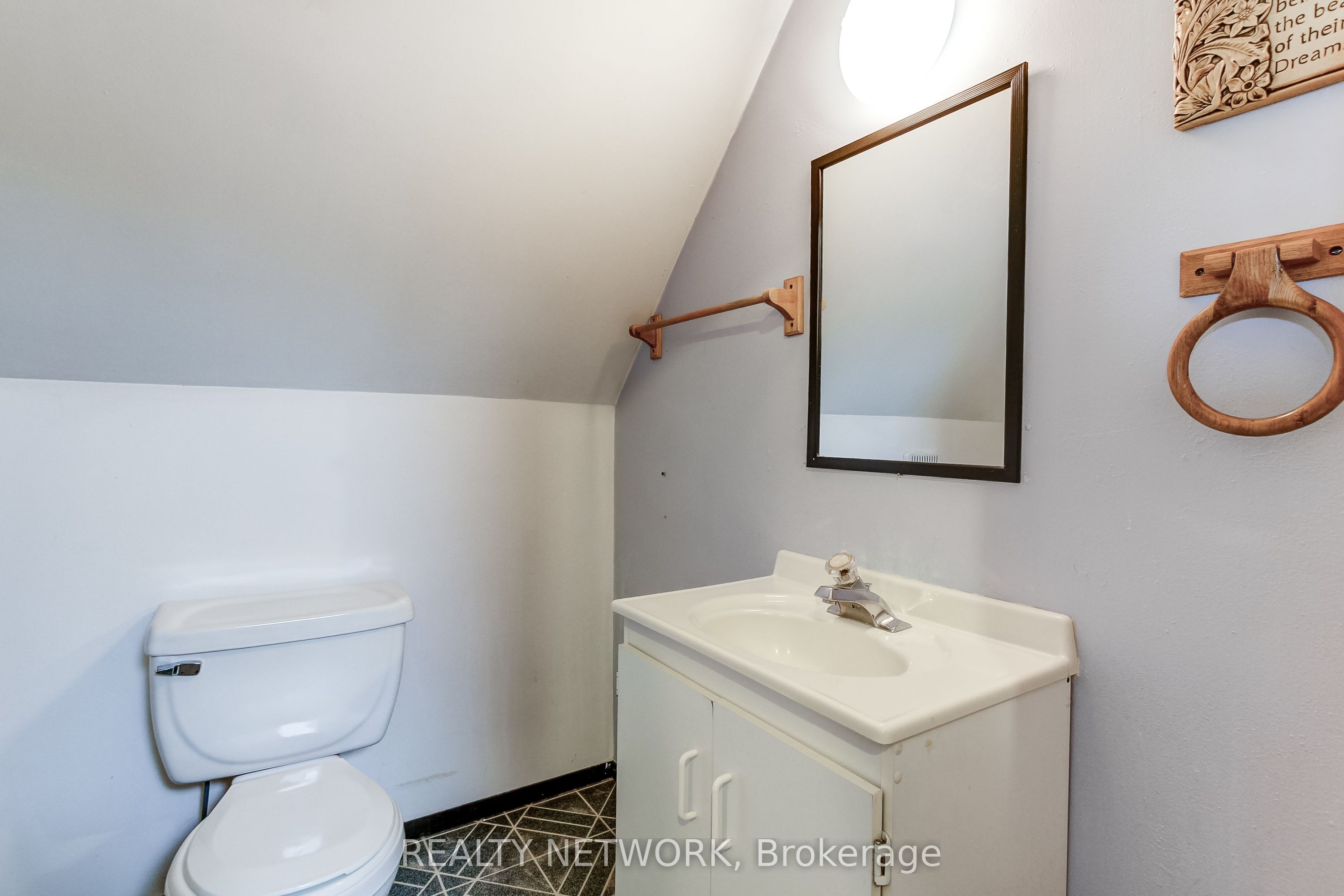 18 Fairleigh Crescent Property Photo 37