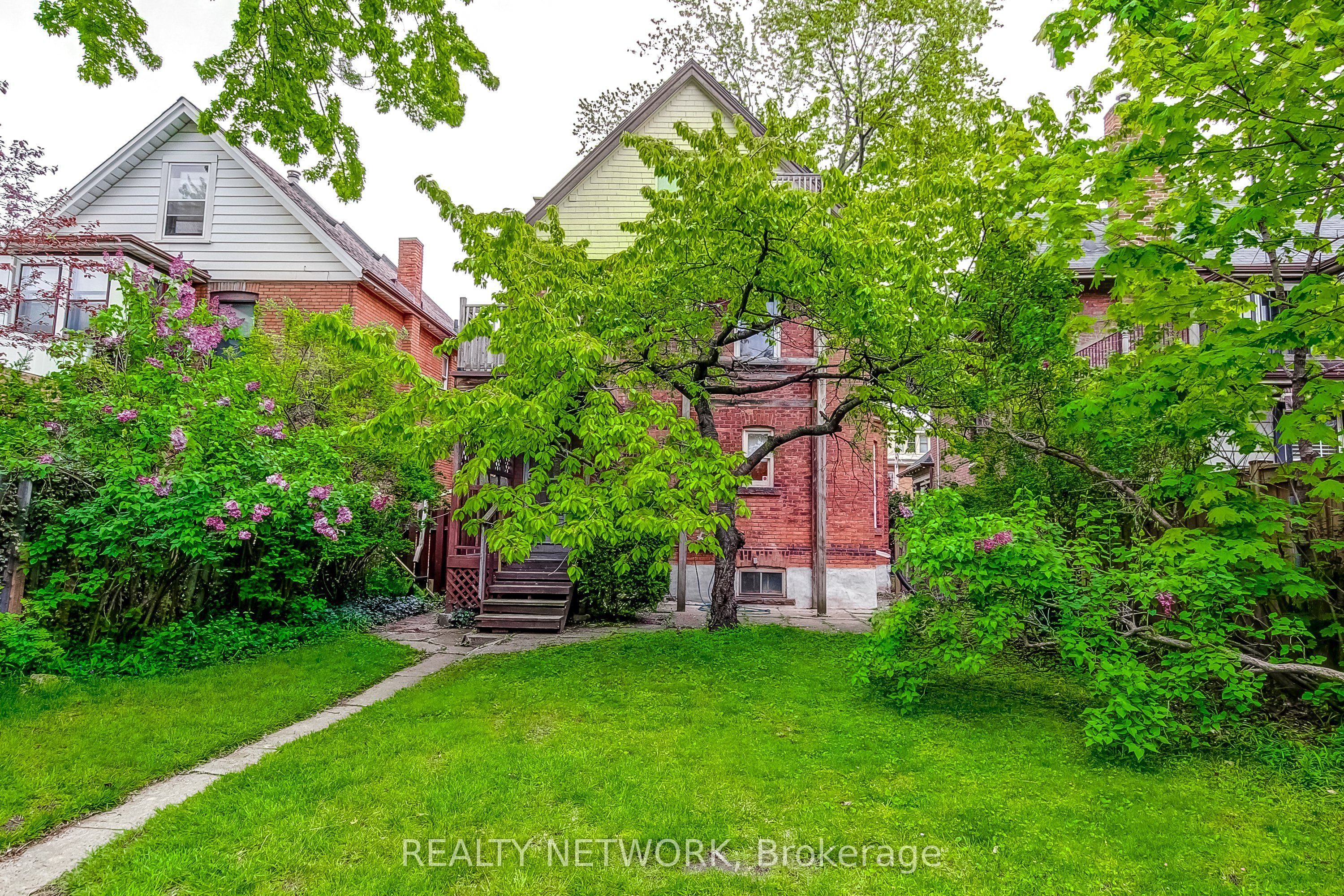 18 Fairleigh Crescent Property Photo 46