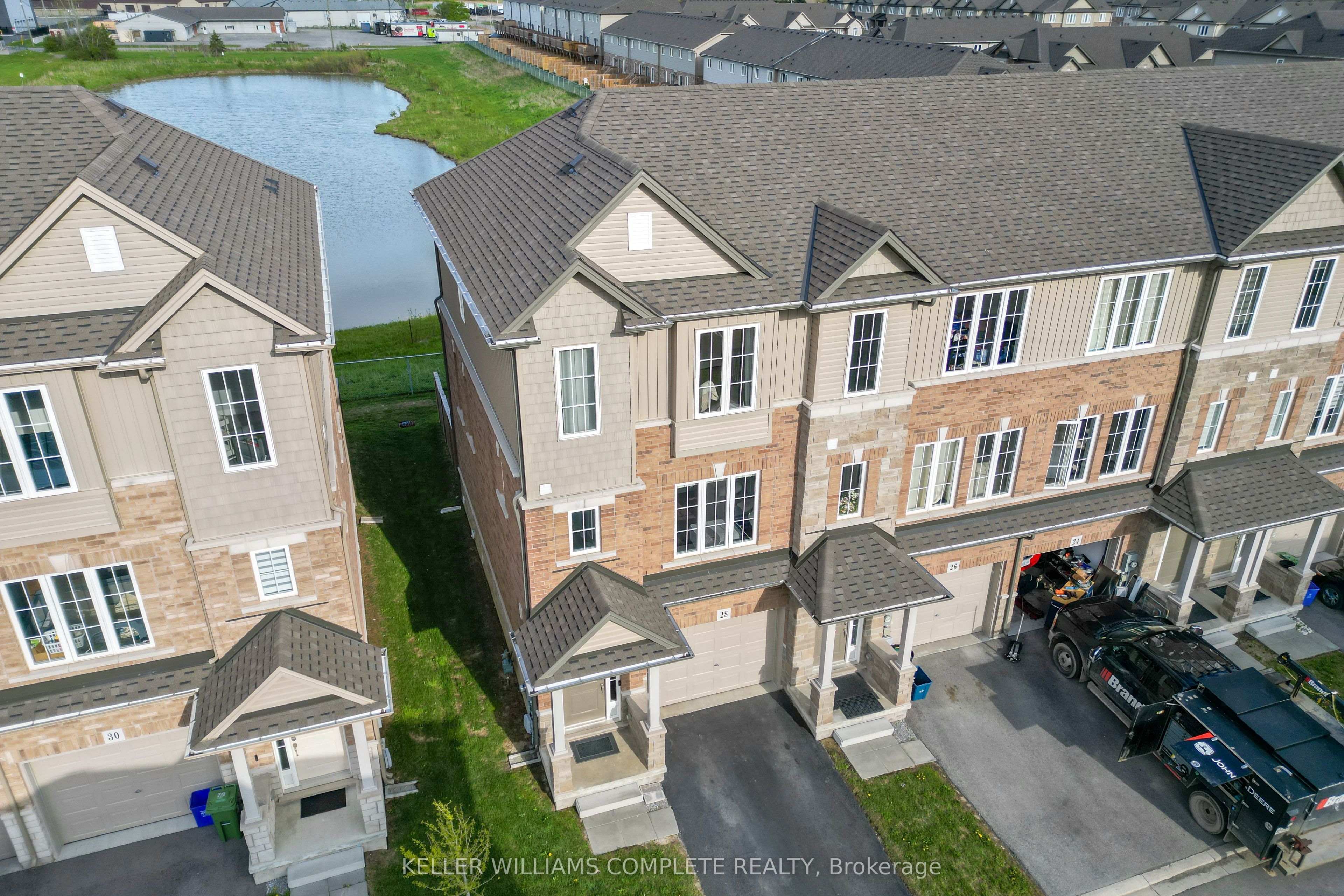 28 Canary Grass Boulevard Property Photo 1
