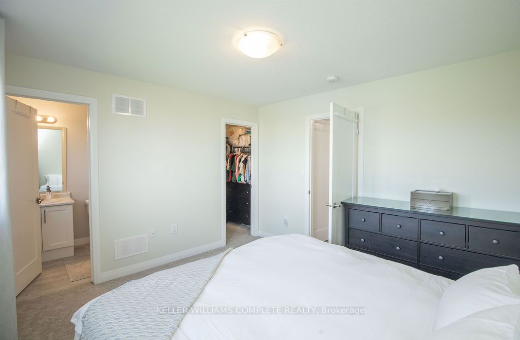 28 Canary Grass Boulevard Property Photo 22