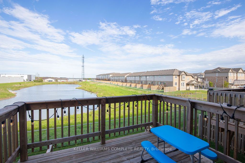 28 Canary Grass Boulevard Property Photo 34