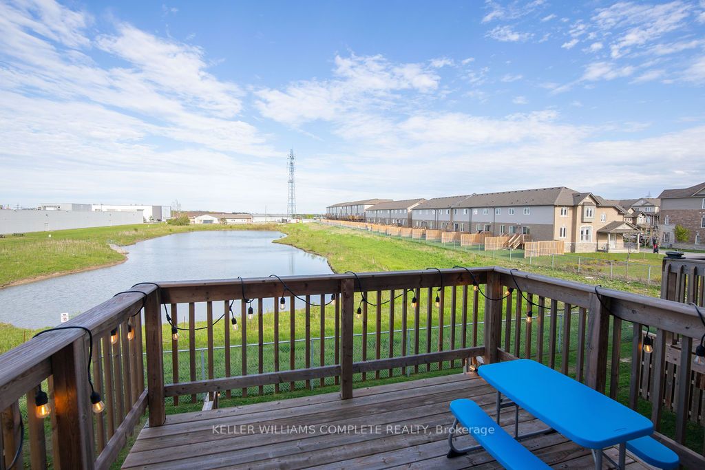 28 Canary Grass Boulevard Property Photo 35
