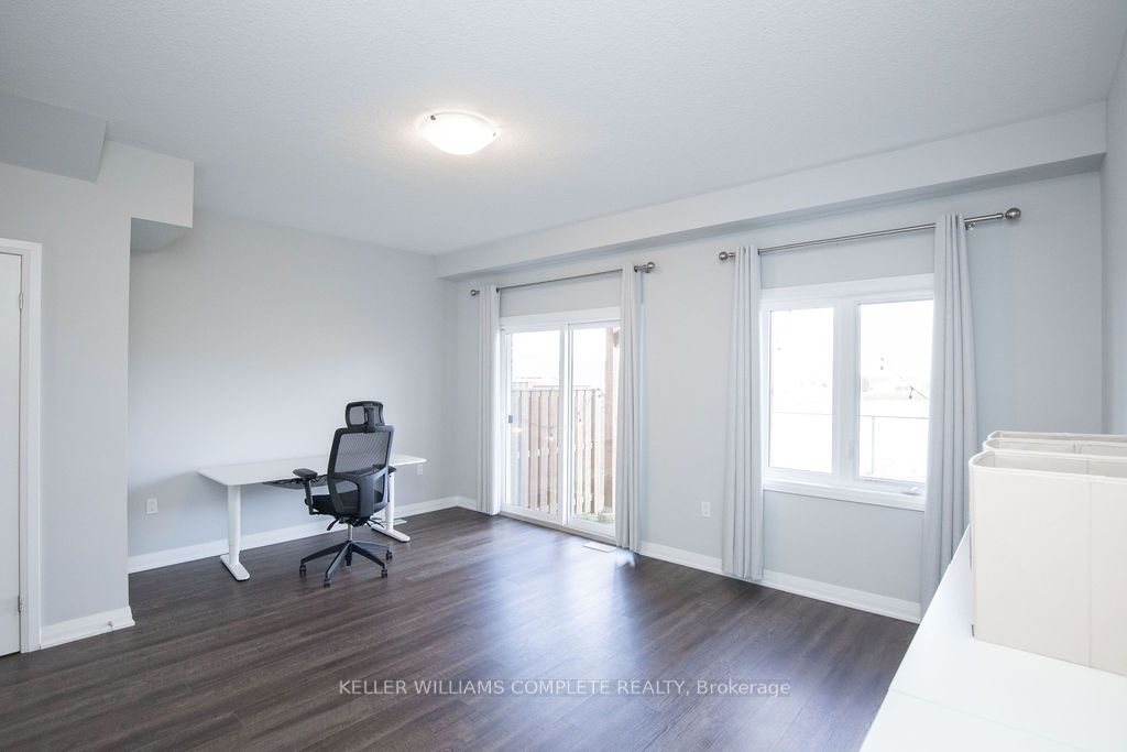 28 Canary Grass Boulevard Property Photo 37