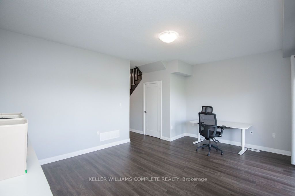28 Canary Grass Boulevard Property Photo 38