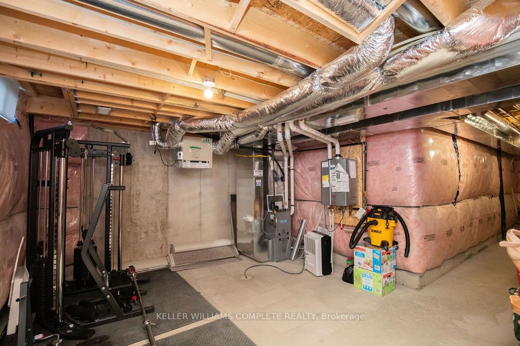 28 Canary Grass Boulevard Property Photo 39