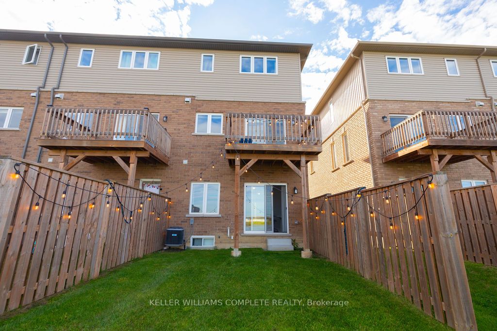 28 Canary Grass Boulevard Property Photo 42