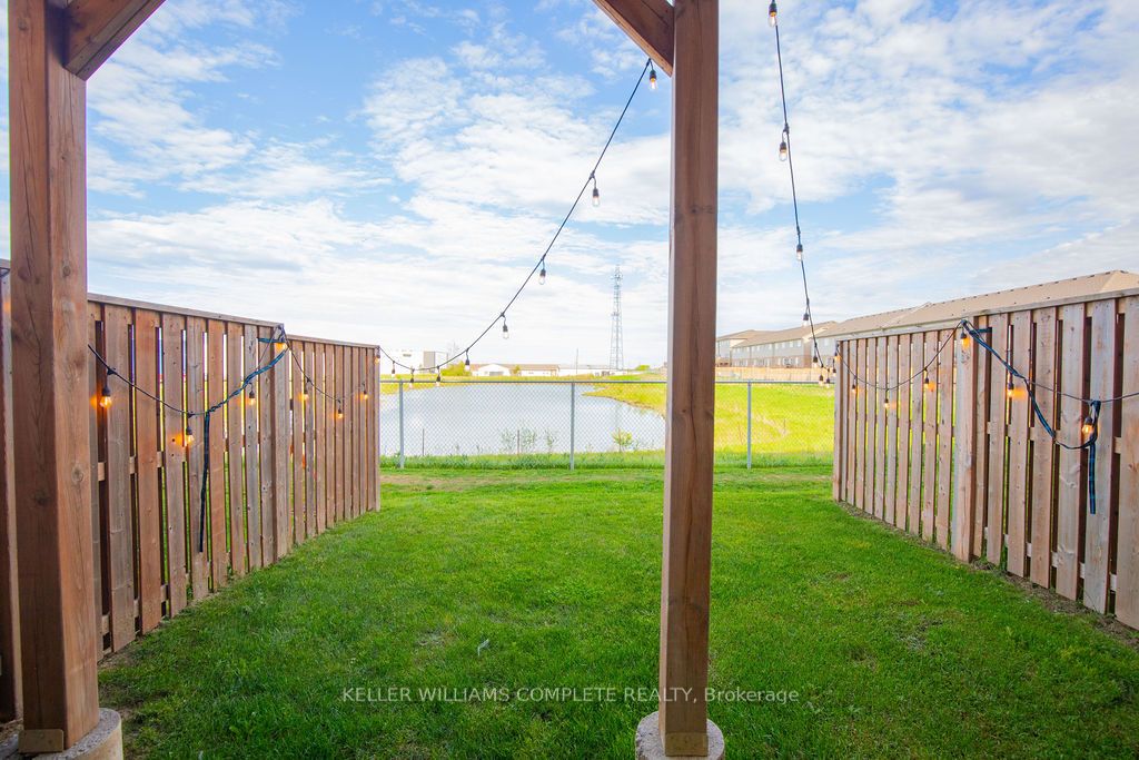 28 Canary Grass Boulevard Property Photo 43