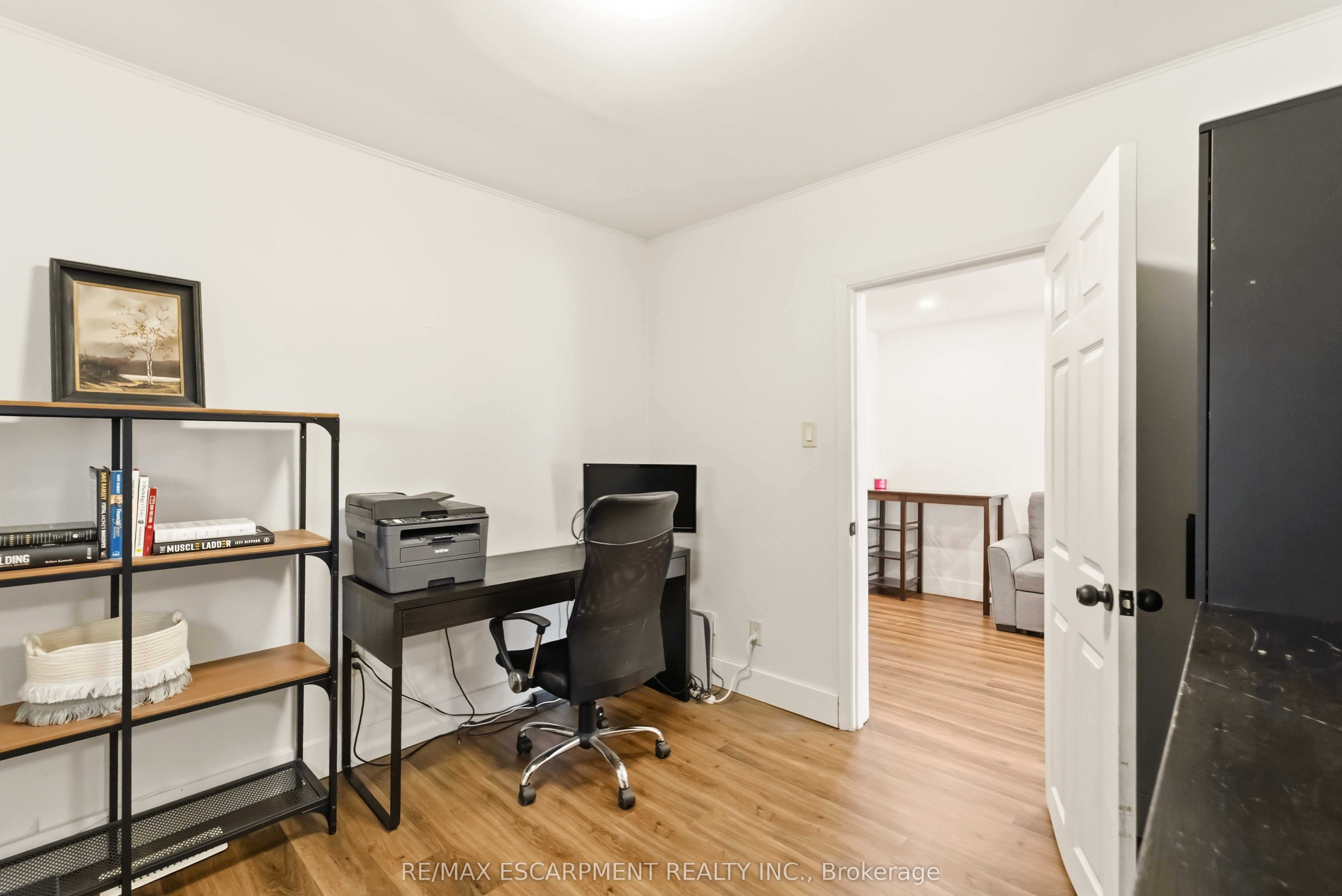 27 Edinburgh Avenue Property Photo 15