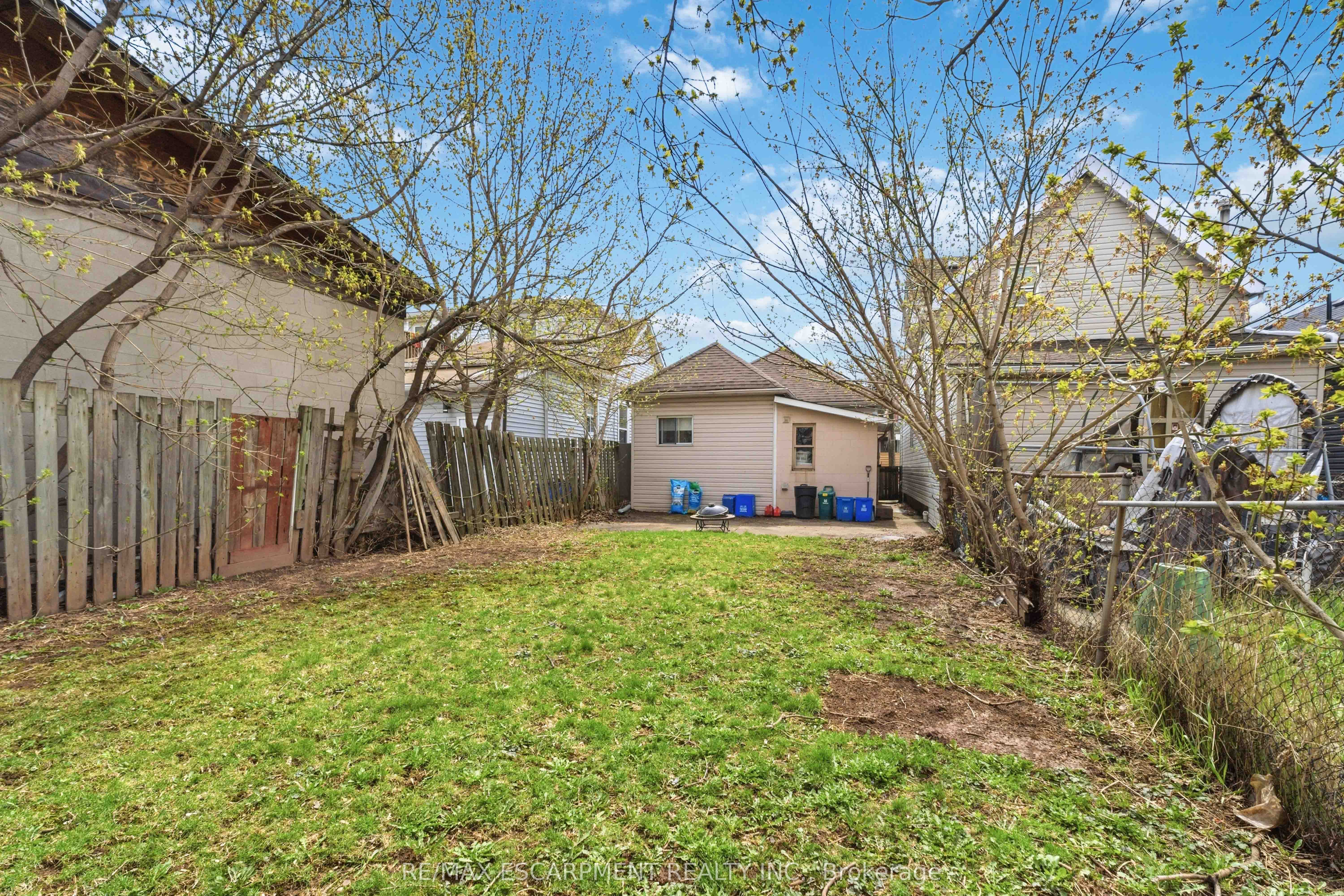 27 Edinburgh Avenue Property Photo 20