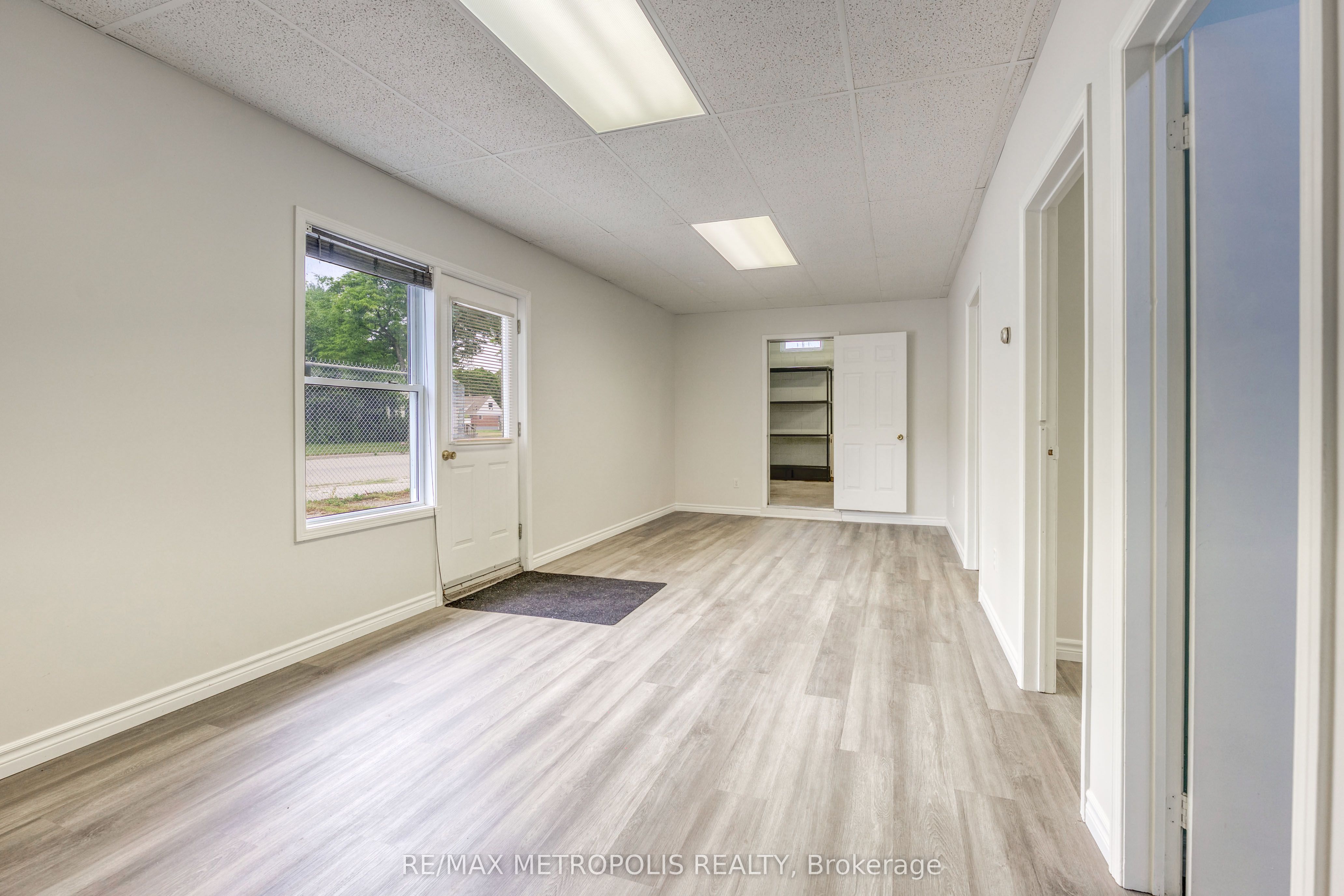 431 Campbell Street Property Photo 12