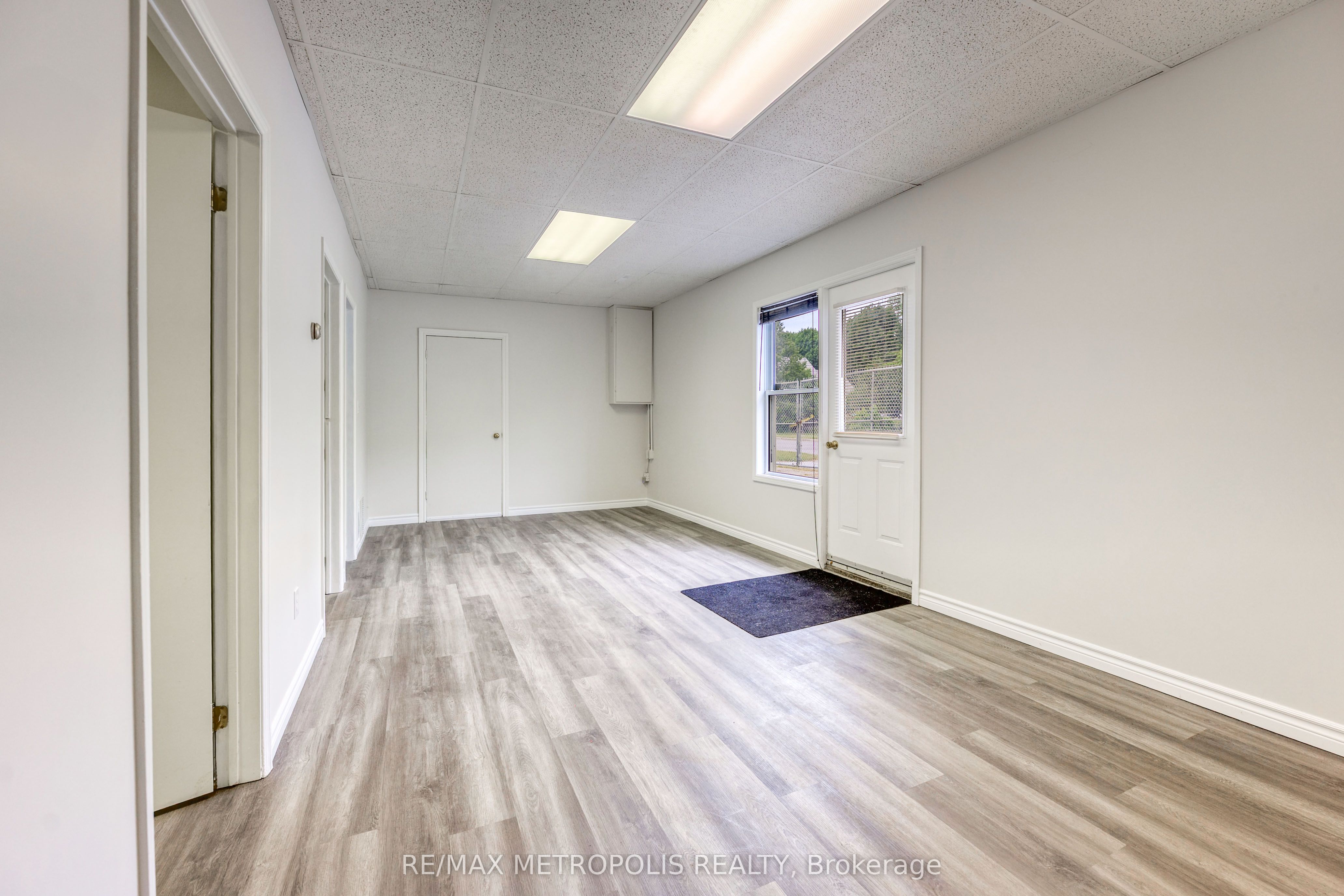 431 Campbell Street Property Photo 13