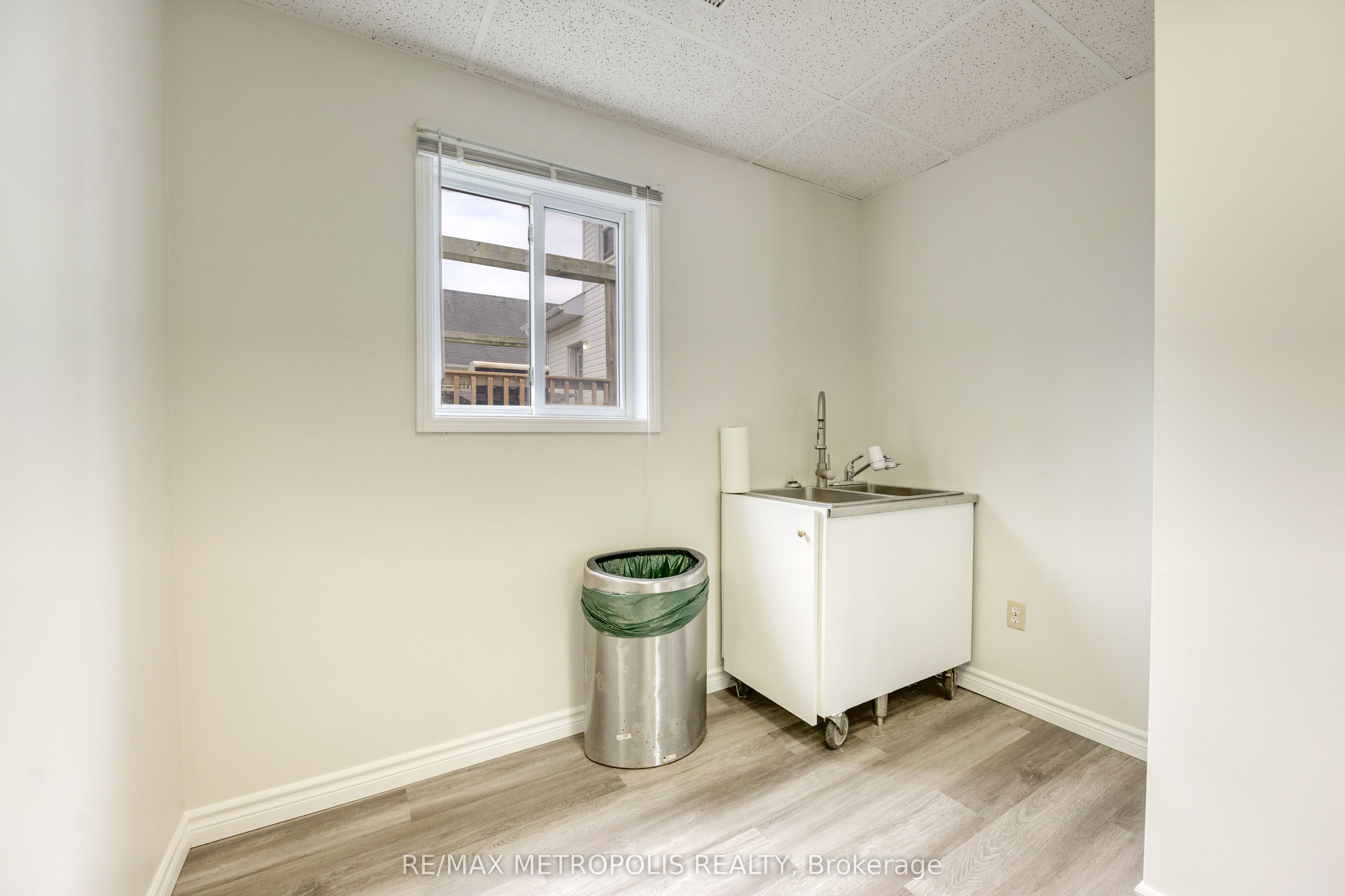 431 Campbell Street Property Photo 19