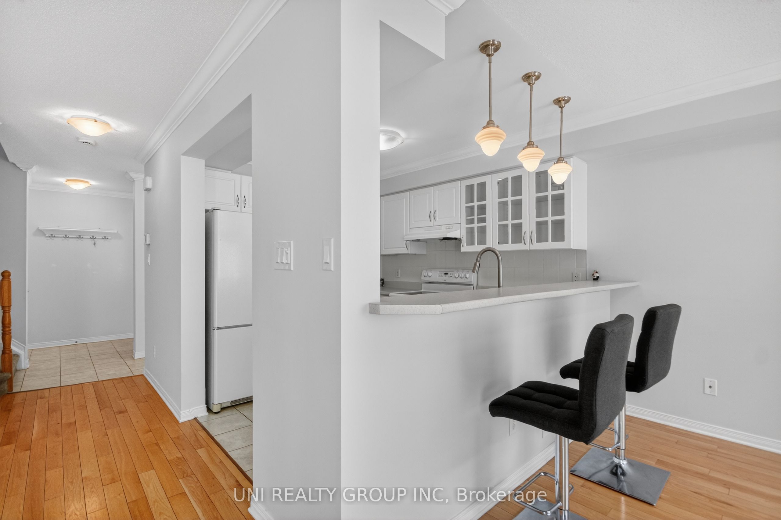 546 Ashbourne Crescent Property Photo 15