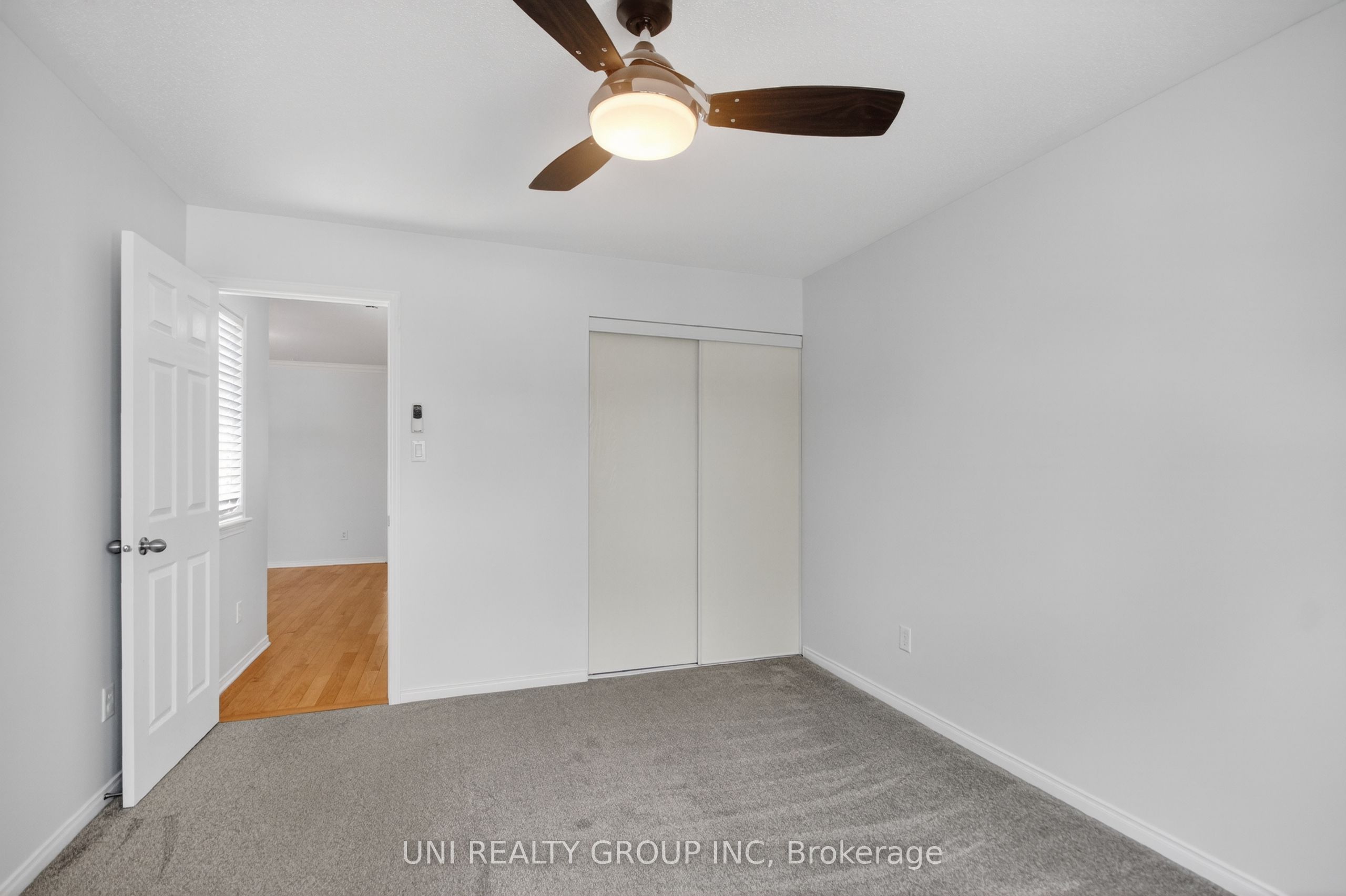 546 Ashbourne Crescent Property Photo 30