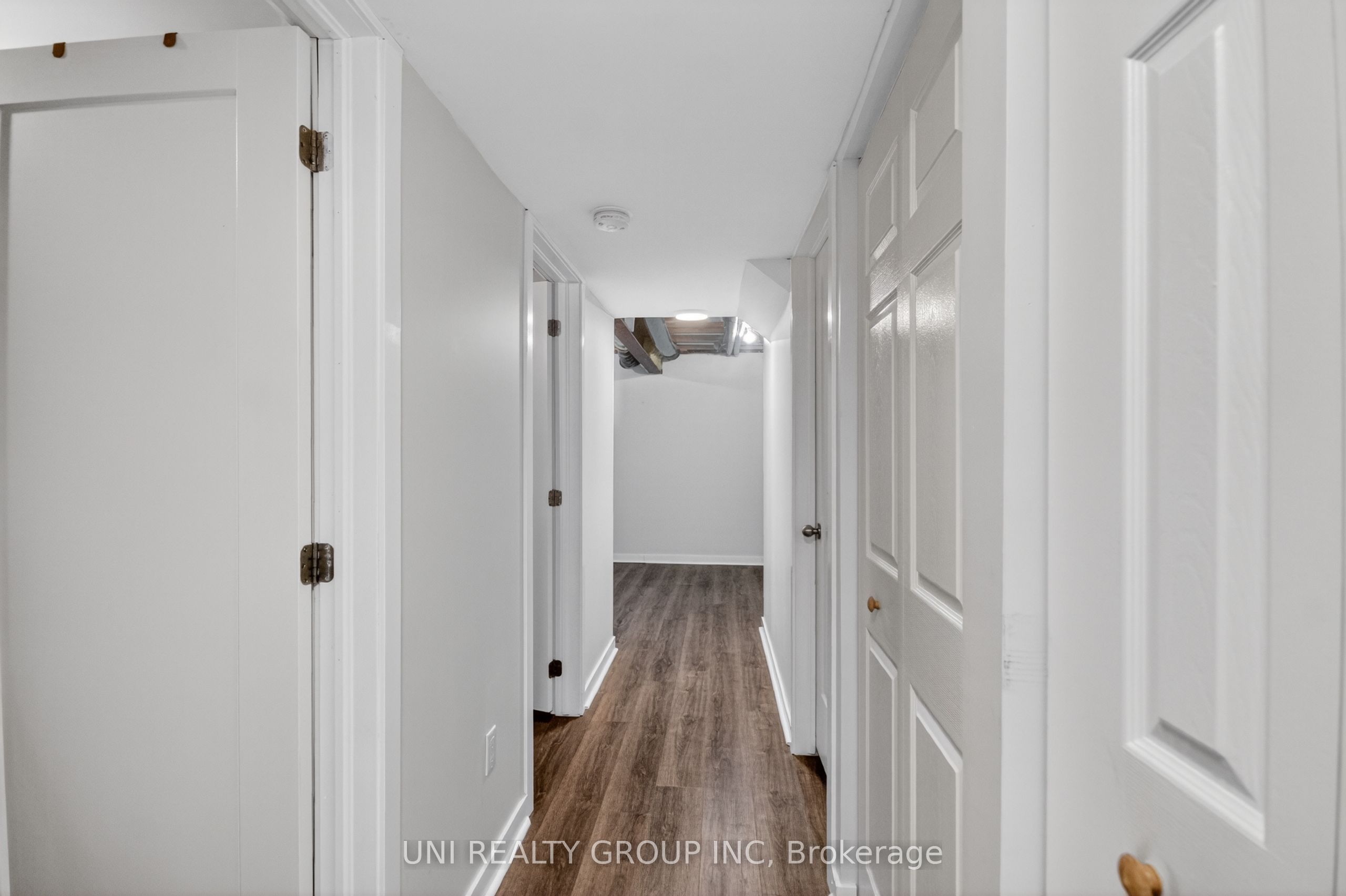 546 Ashbourne Crescent Property Photo 31