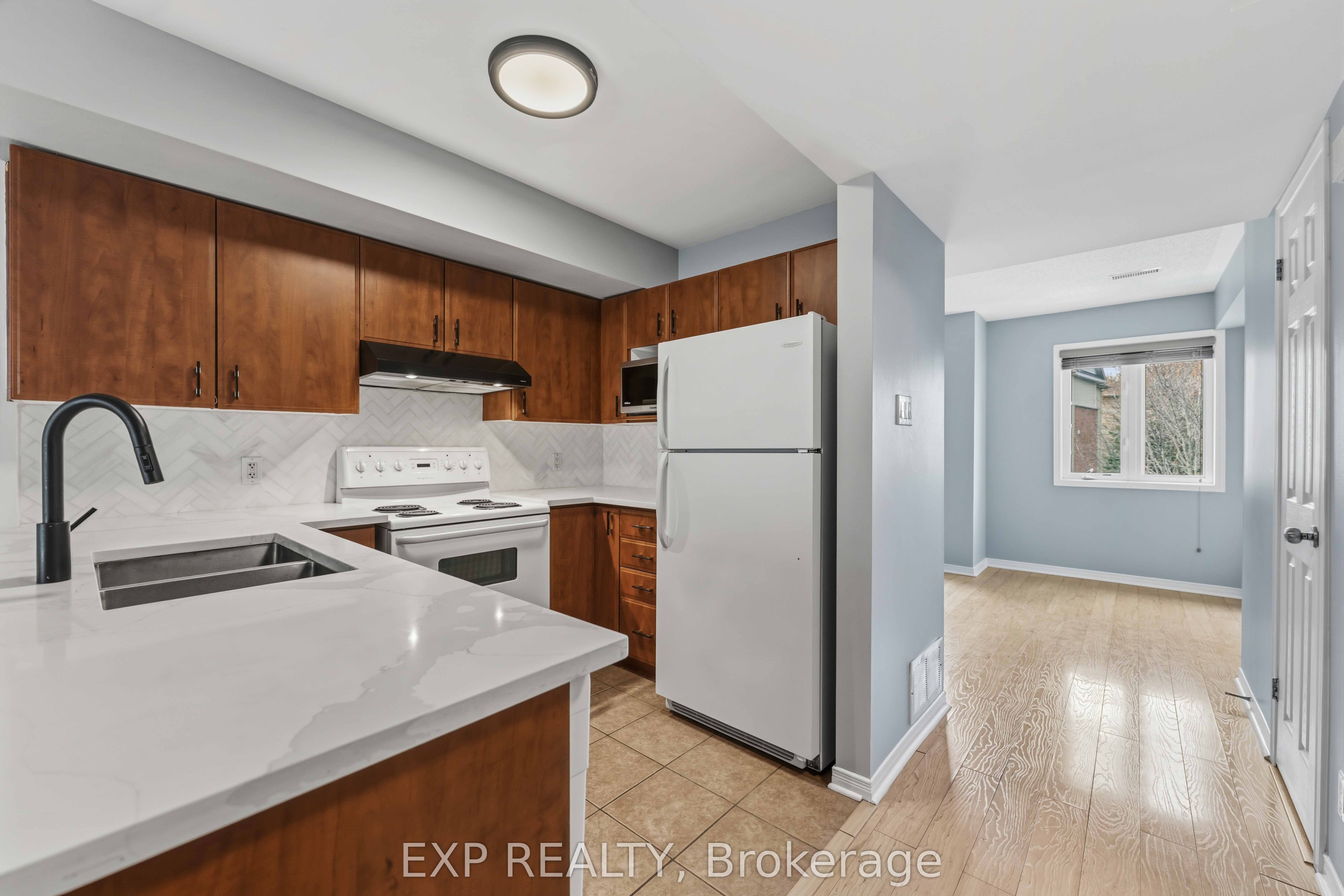 81 Strathaven Private Property Photo 6