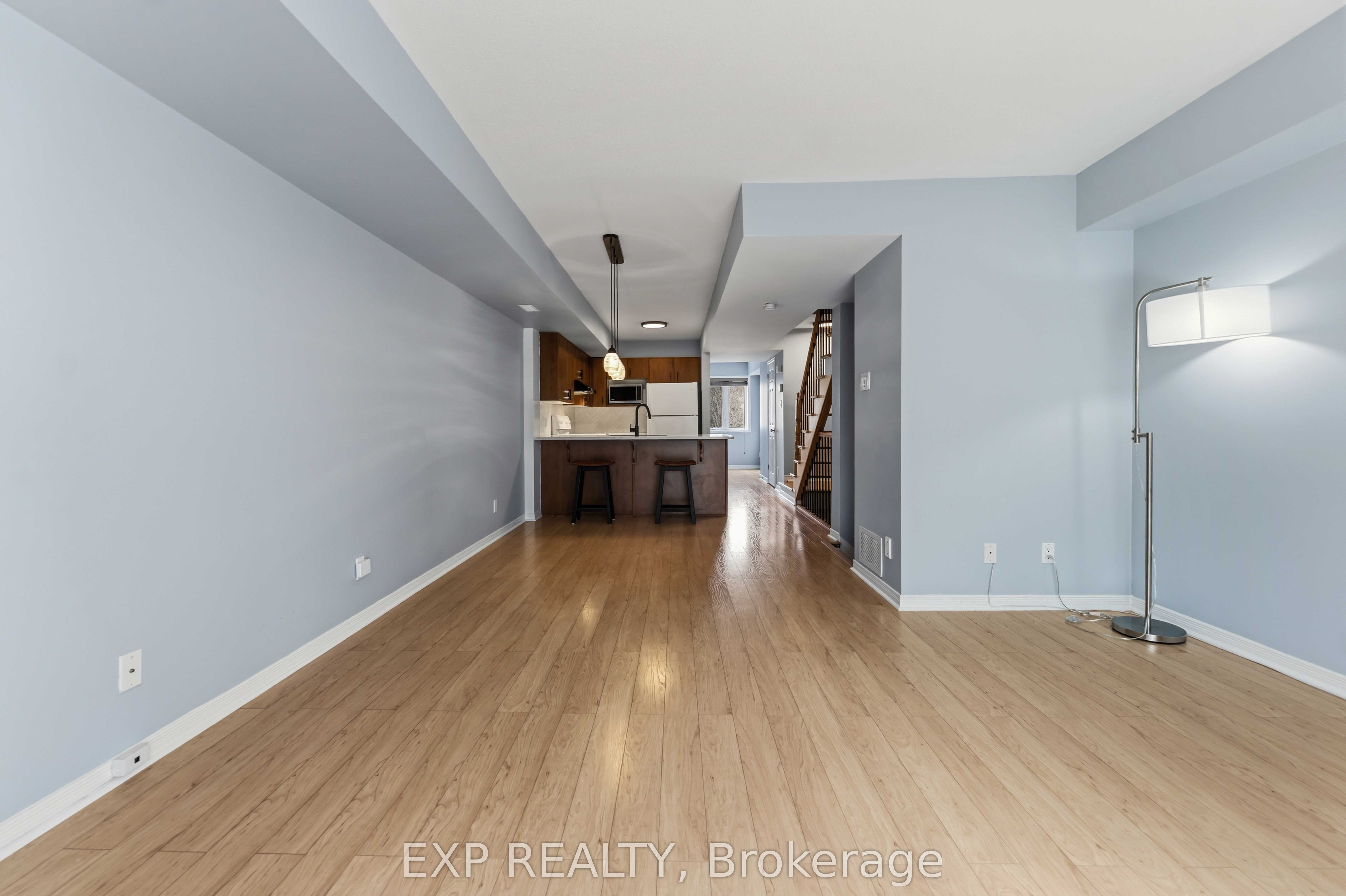 81 Strathaven Private Property Photo 7