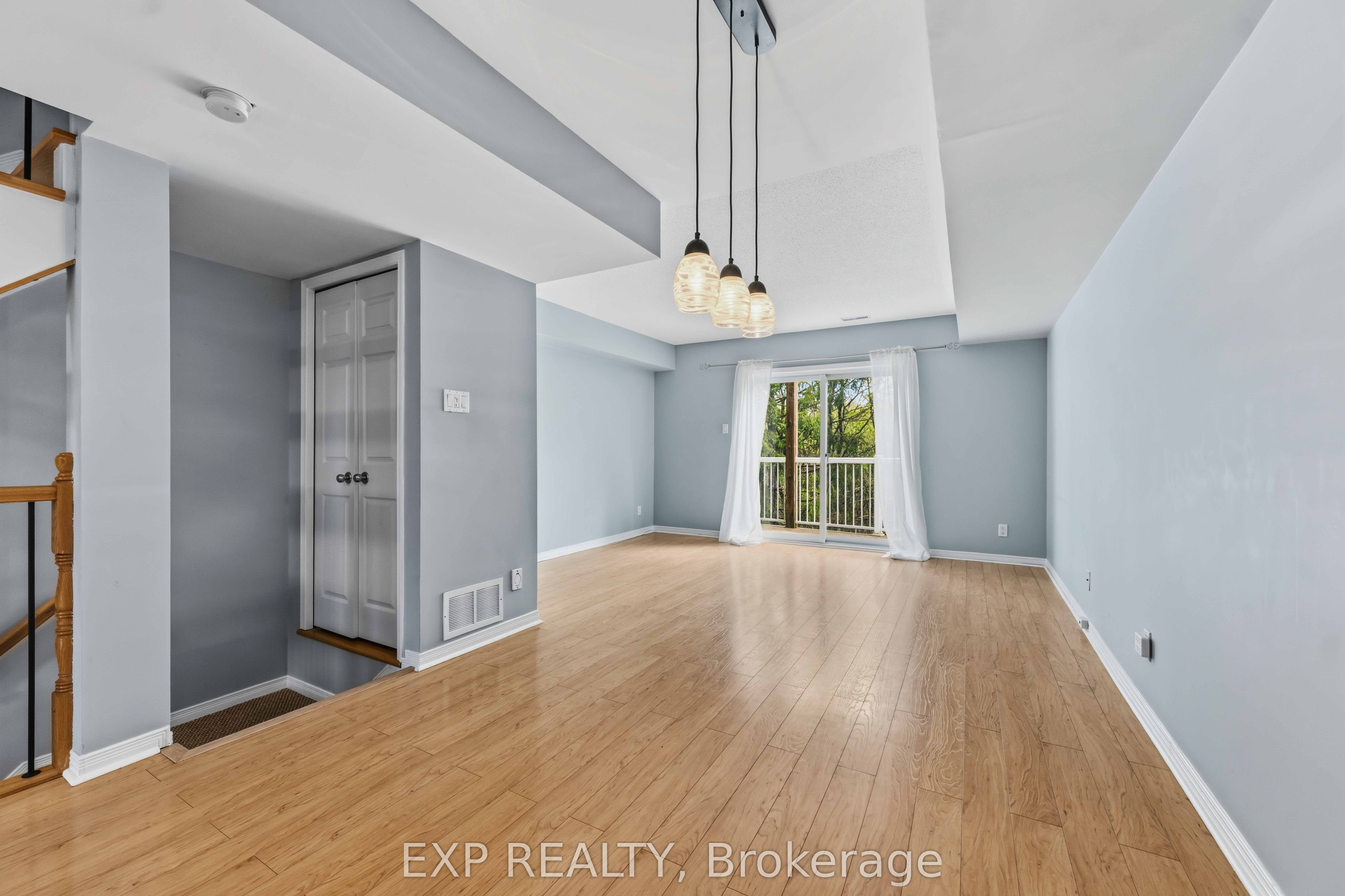 81 Strathaven Private Property Photo 10