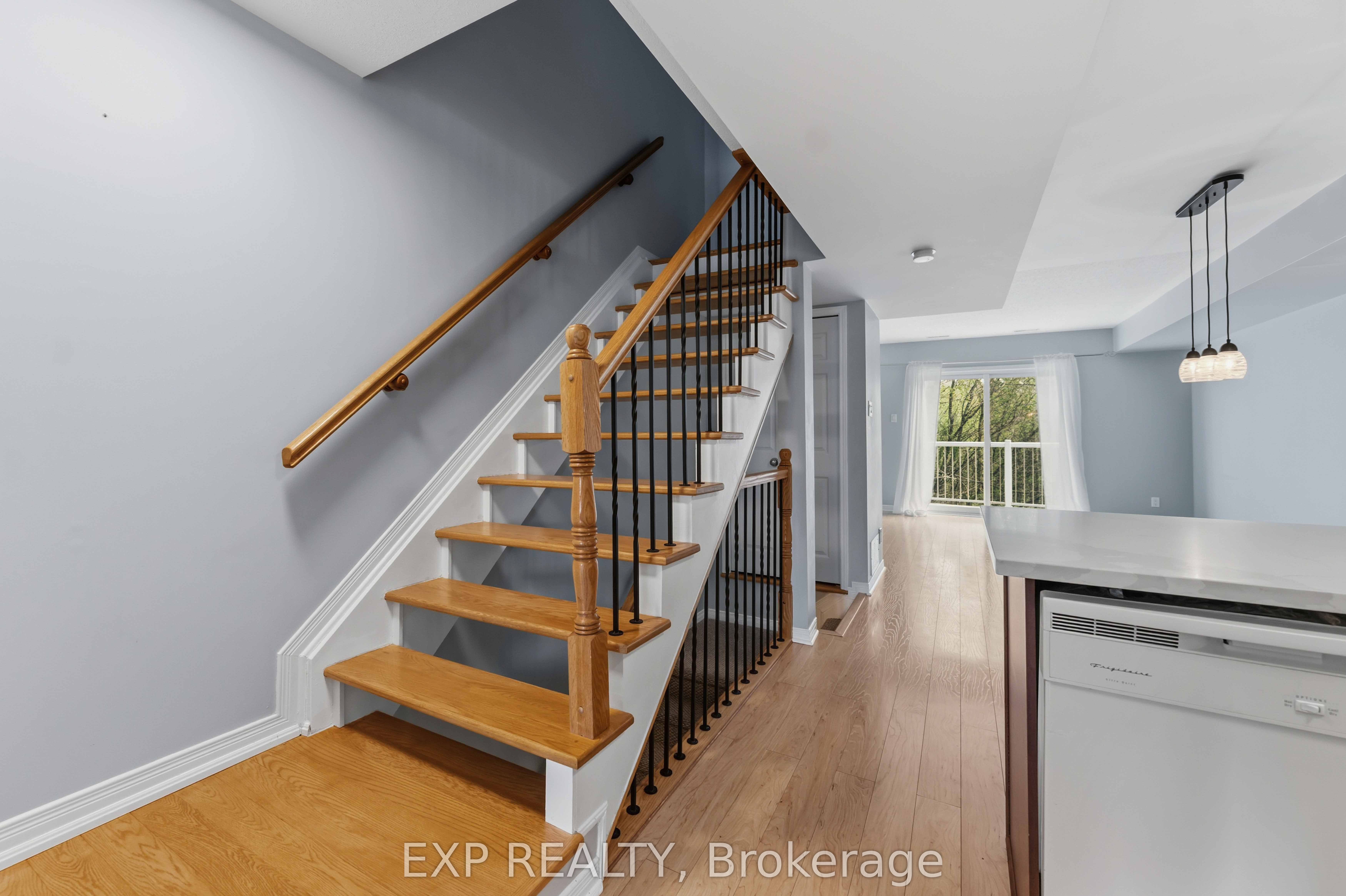 81 Strathaven Private Property Photo 11