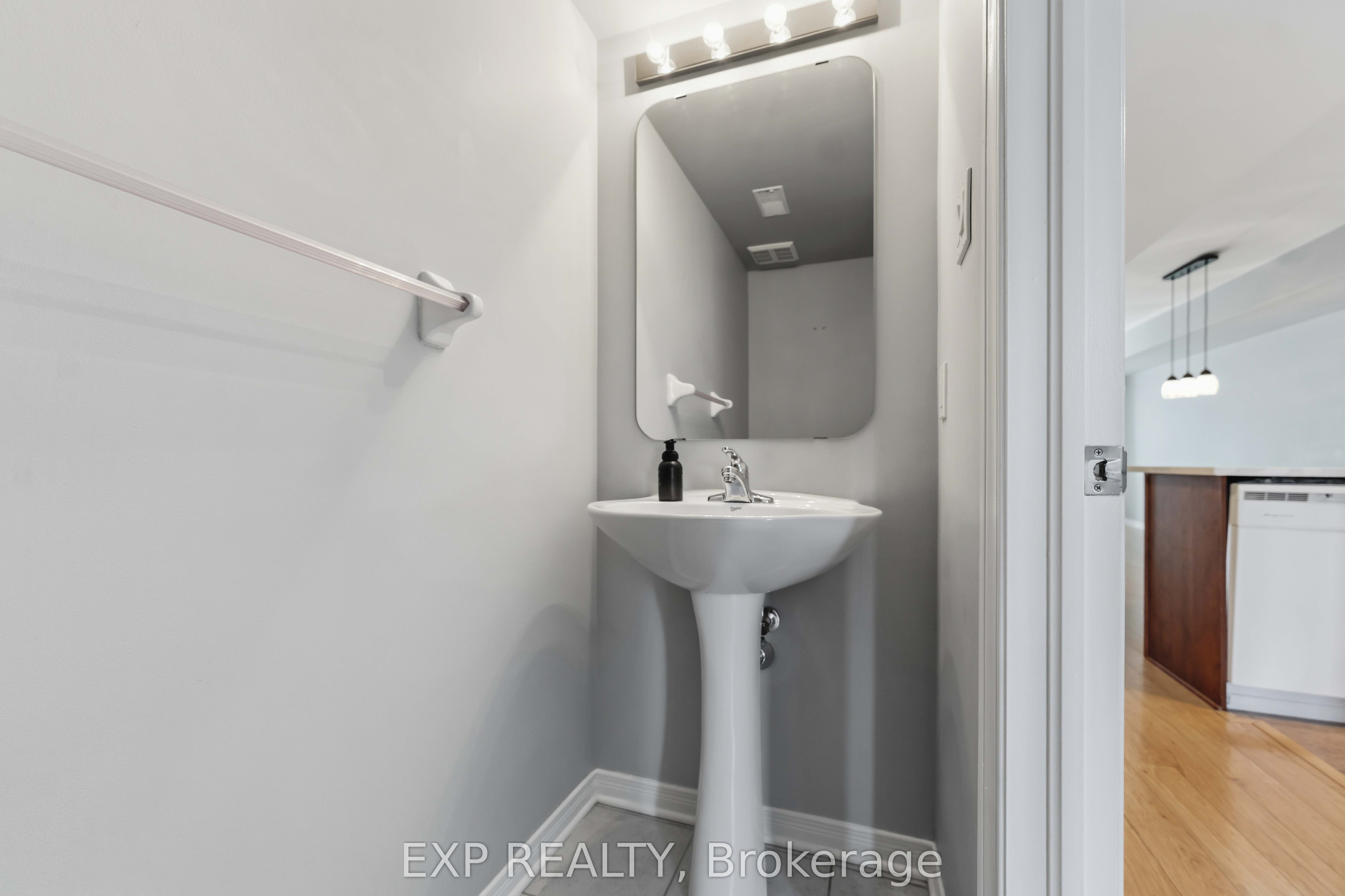 81 Strathaven Private Property Photo 12