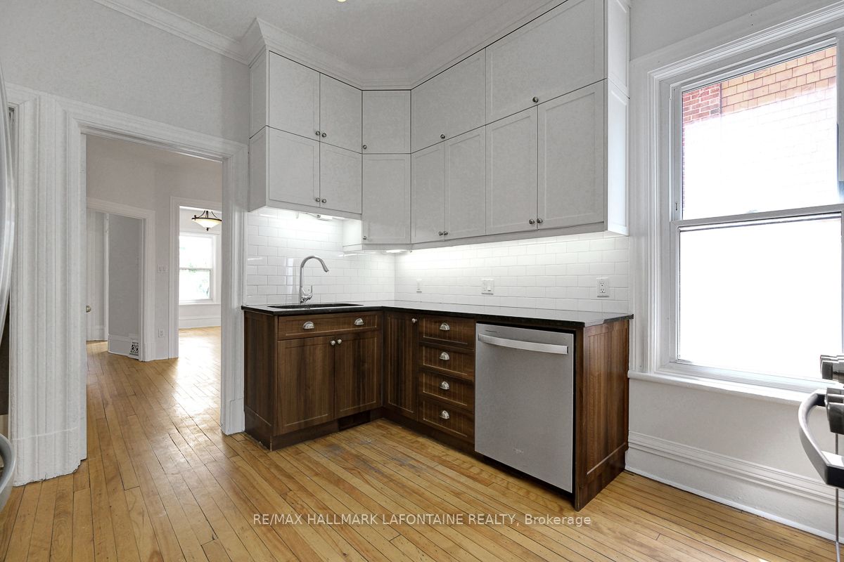 138 Concord Street S Property Photo 12
