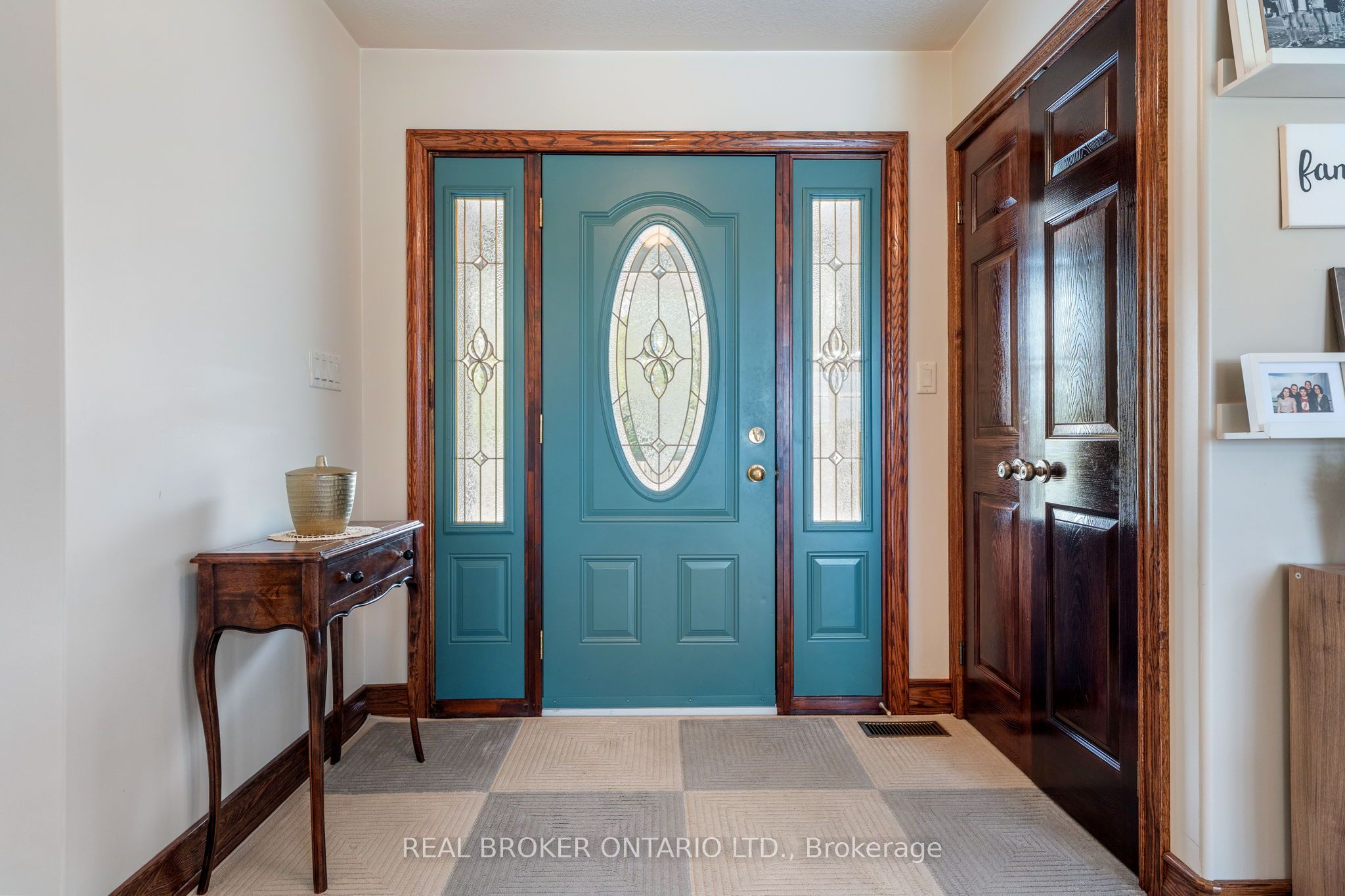 8984 Plank Road Property Photo 4