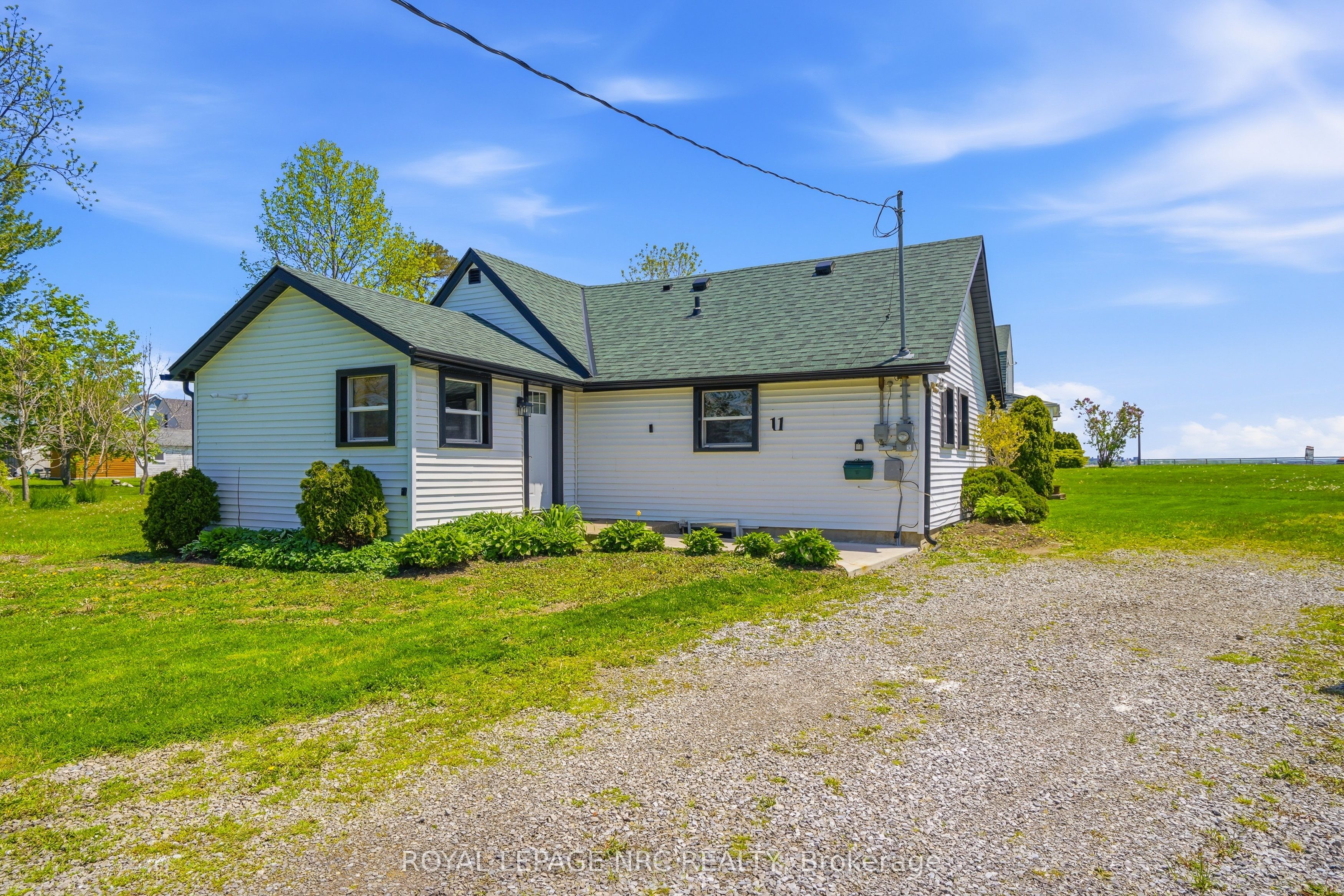11 White Avenue Property Photo 3