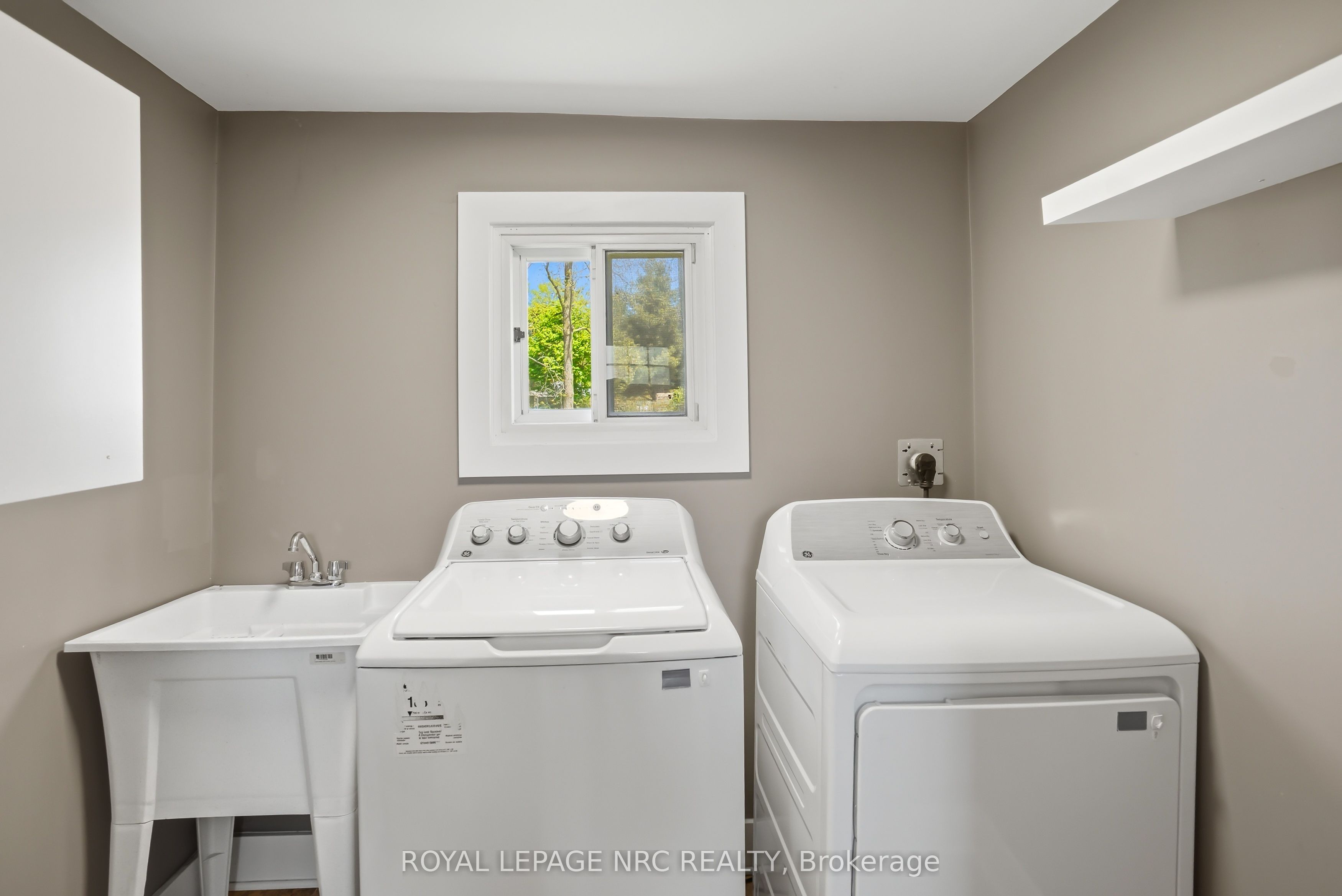 11 White Avenue Property Photo 19