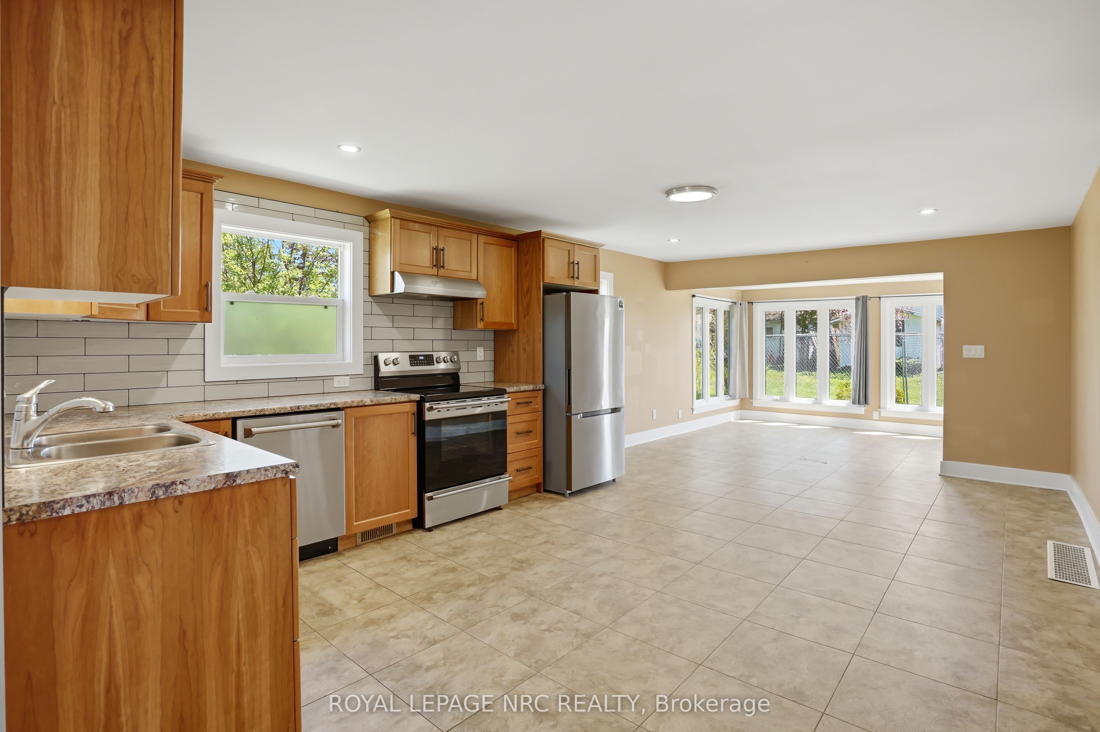 11 White Avenue Property Photo 21