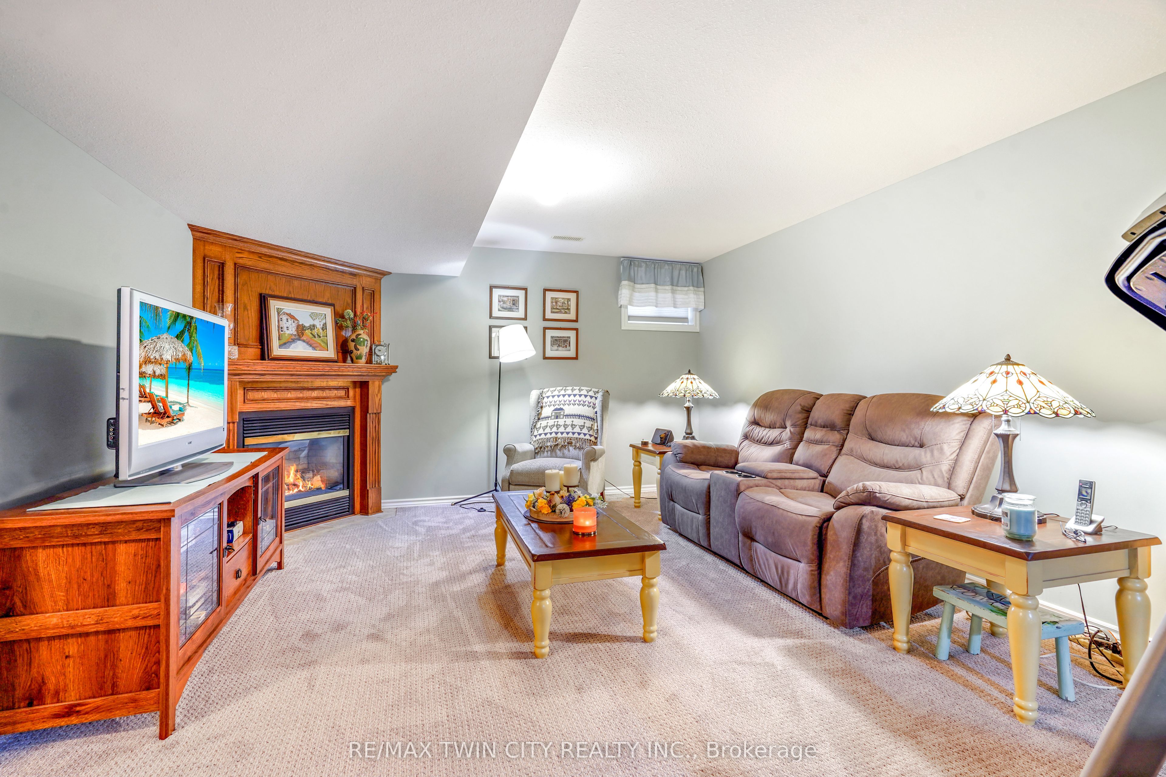 24 Griffiths Drive 9 Property Photo 27
