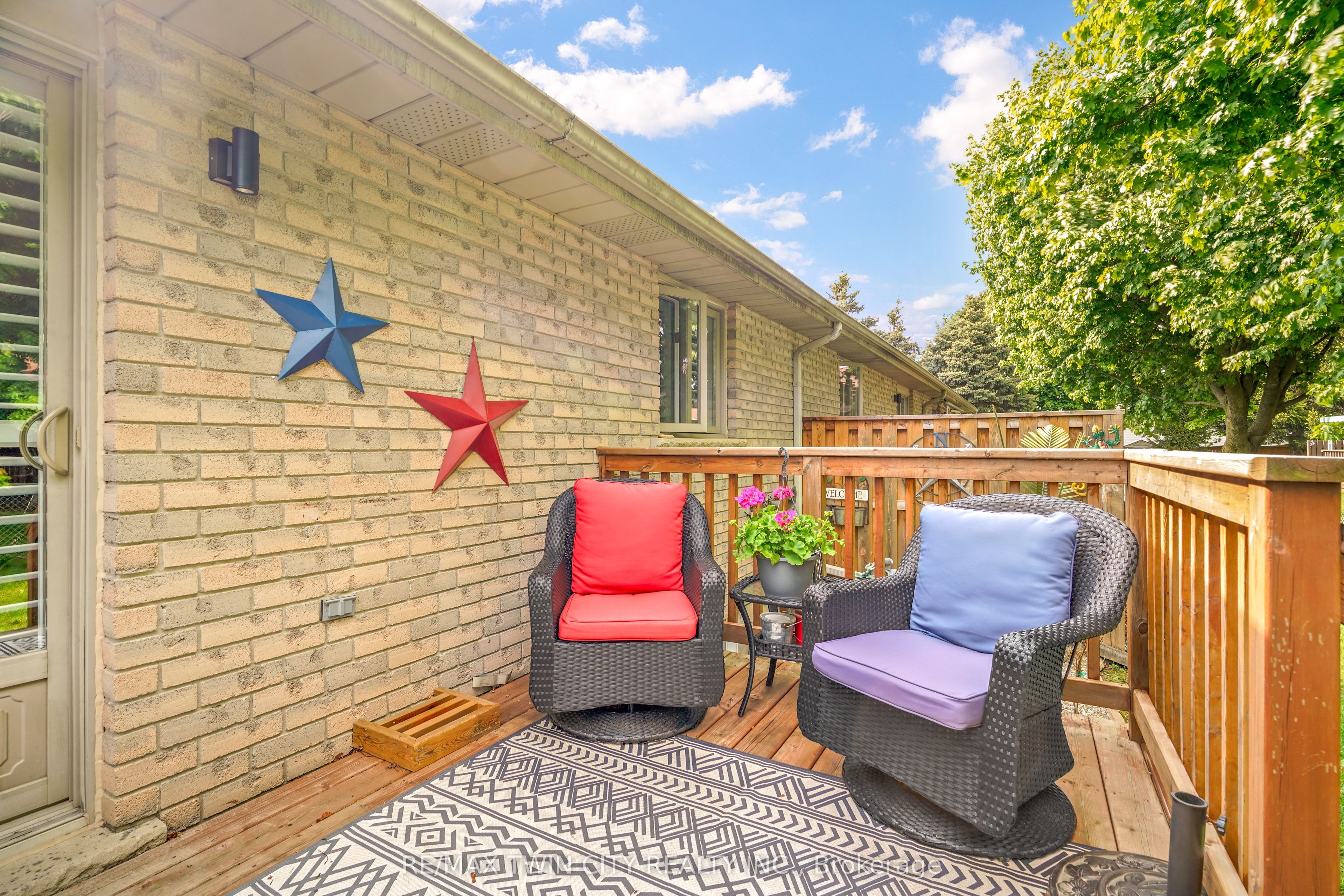24 Griffiths Drive 9 Property Photo 37