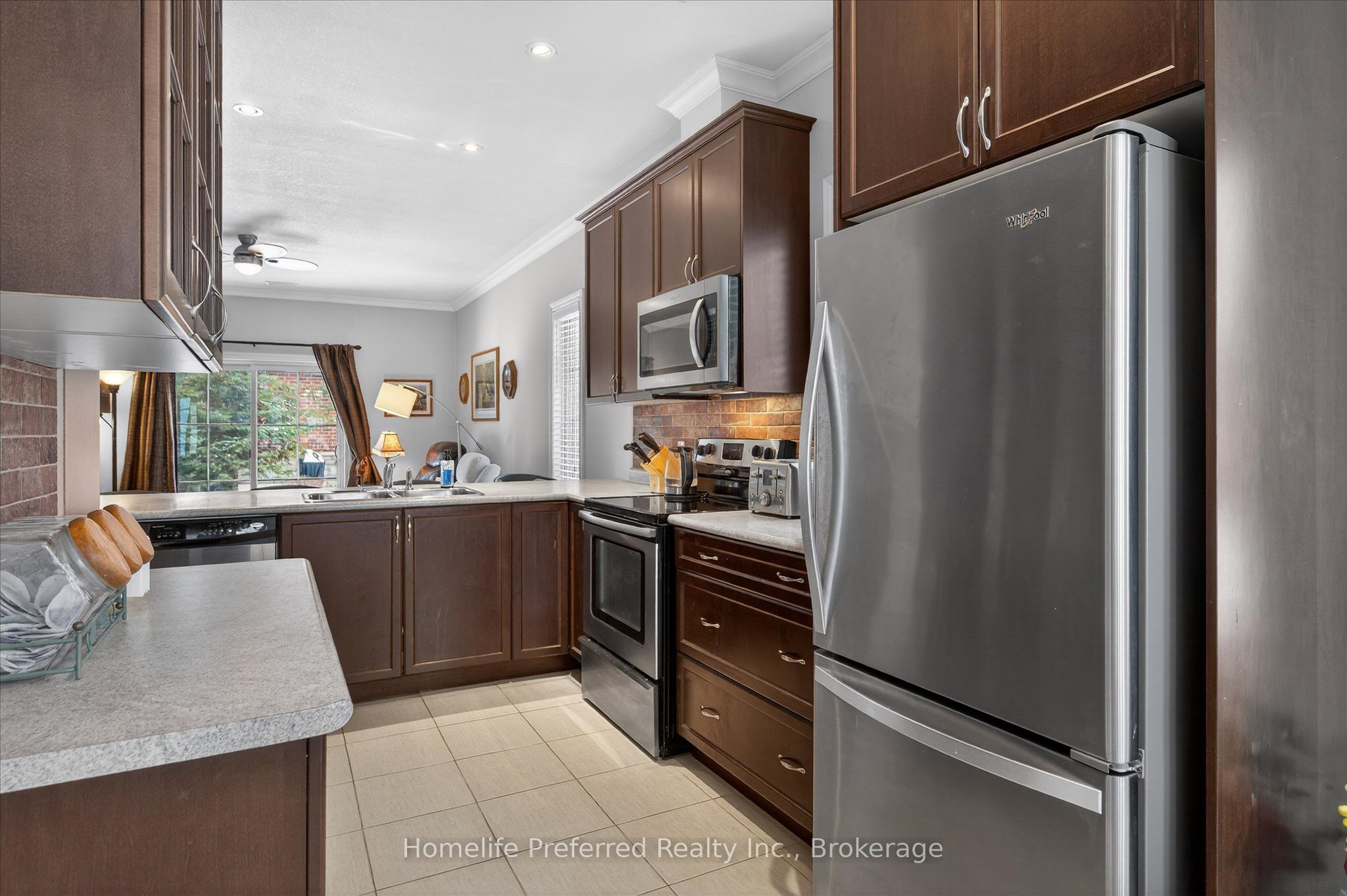 2 Calberry Court Property Photo 6