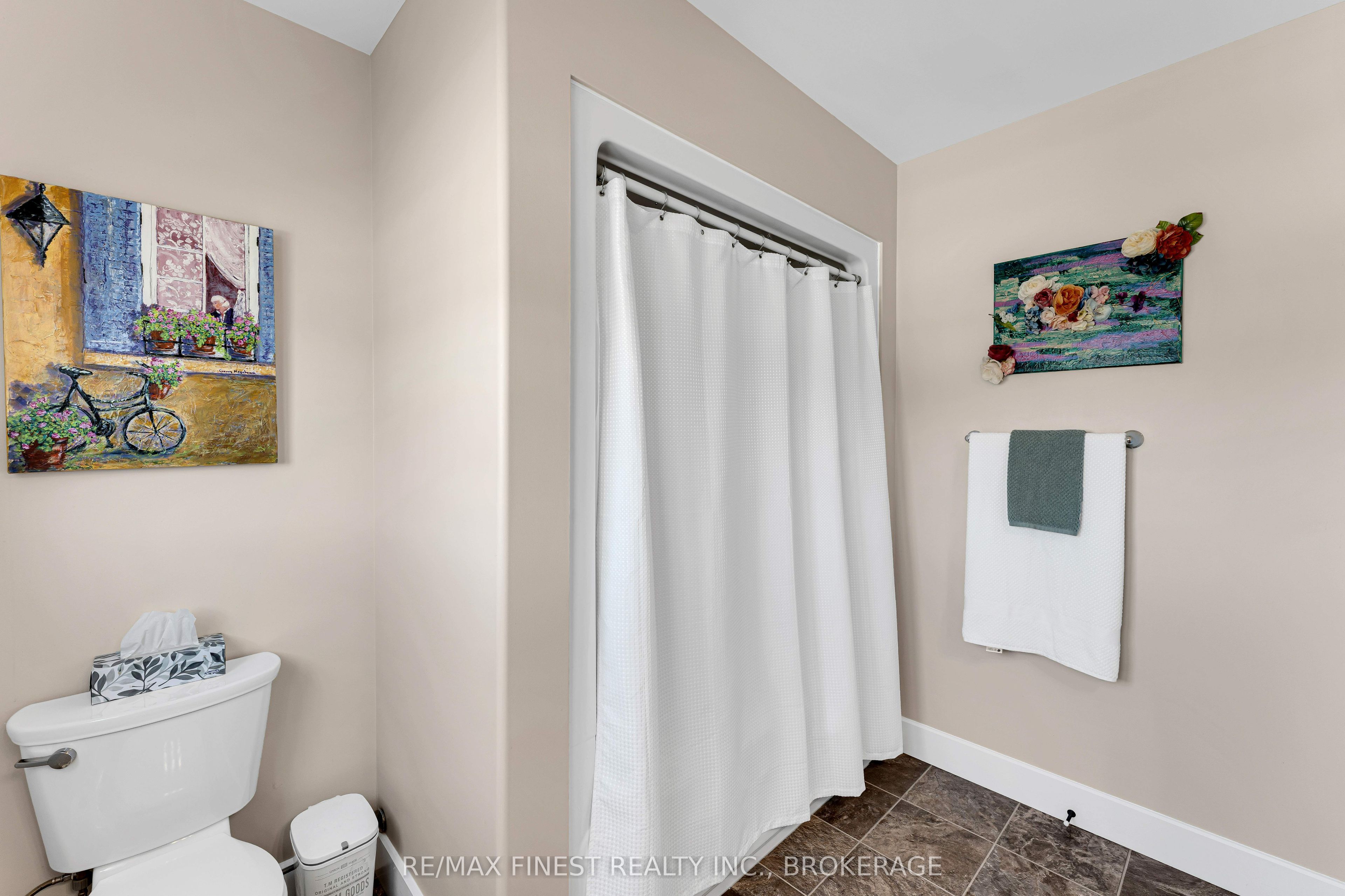 106 Dr Richard James Crescent Property Photo 26