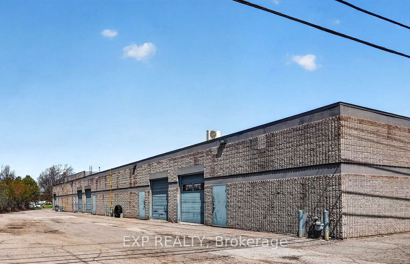 159 Colonnade Road Property Photo 3