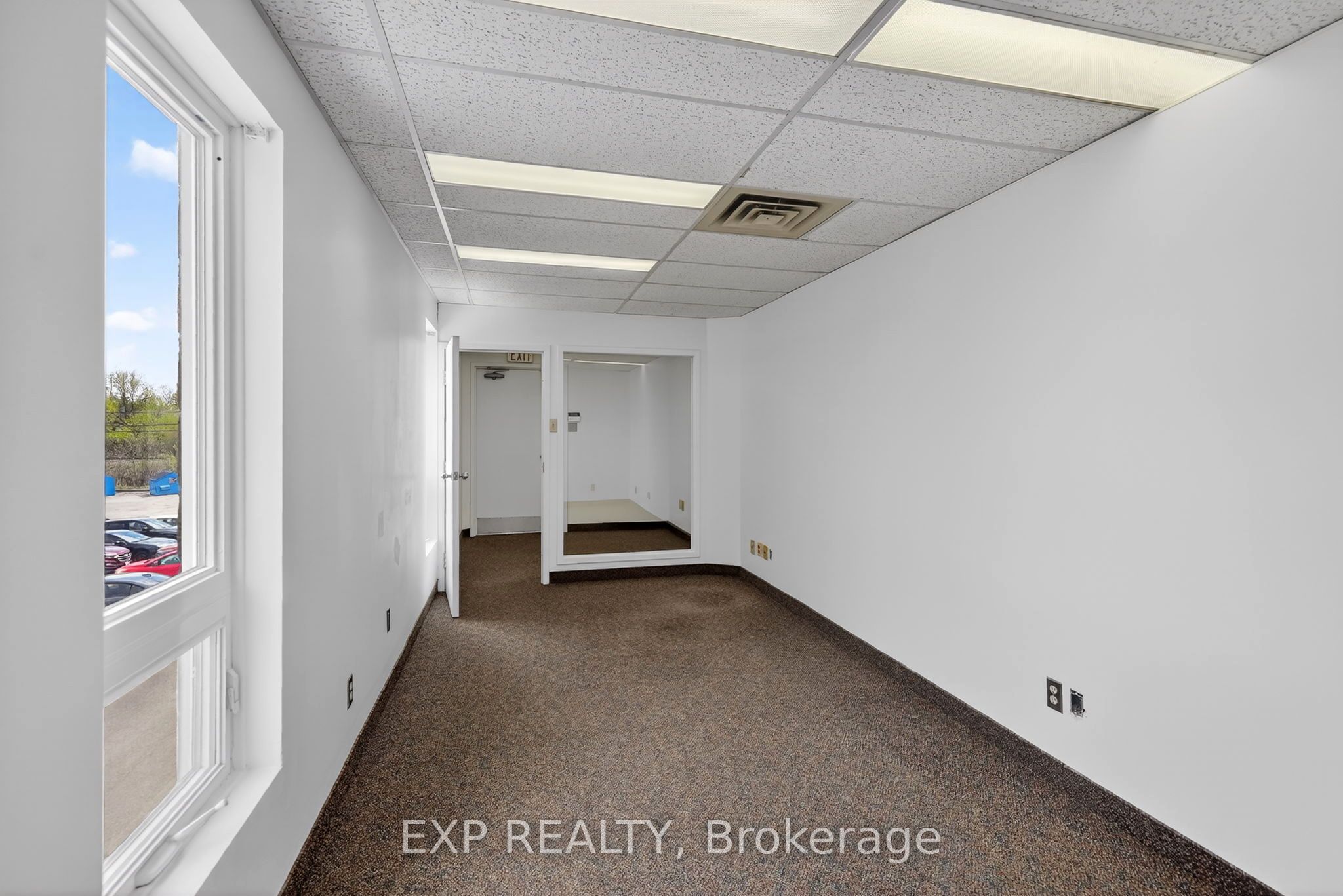 159 Colonnade Road Property Photo 11
