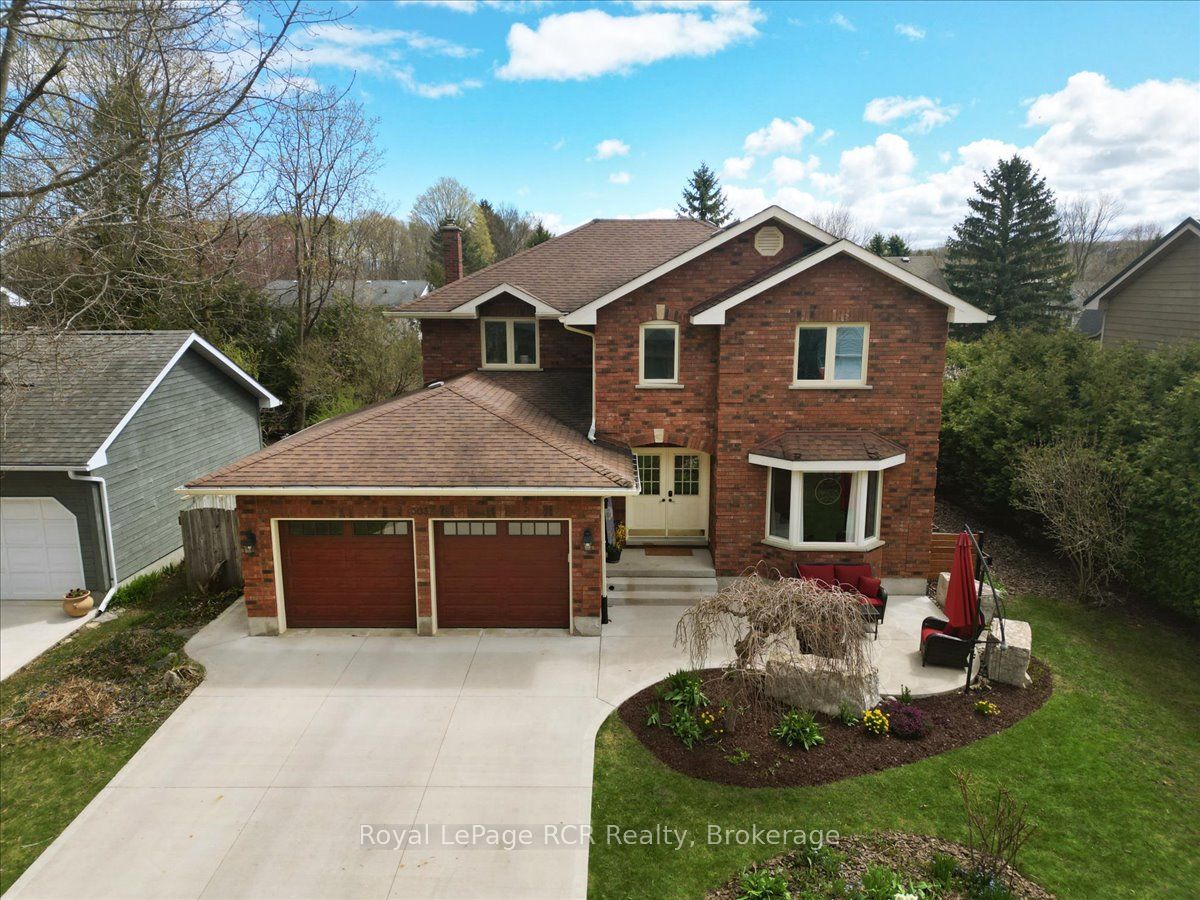 303 6th Avenue W Property Photo 1