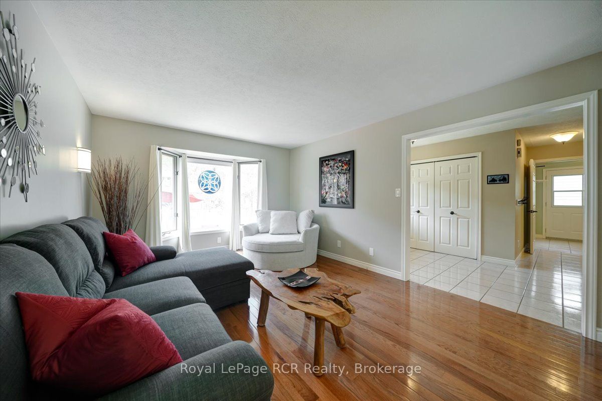 303 6th Avenue W Property Photo 8