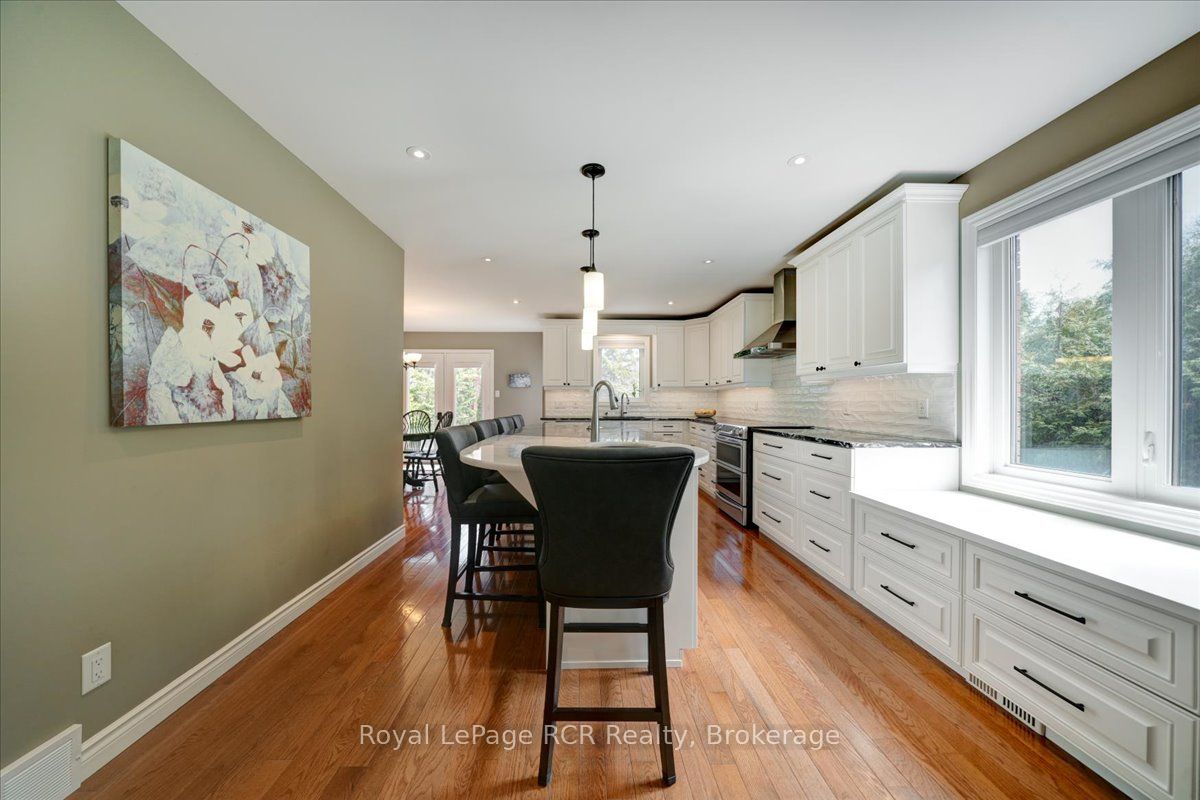 303 6th Avenue W Property Photo 11