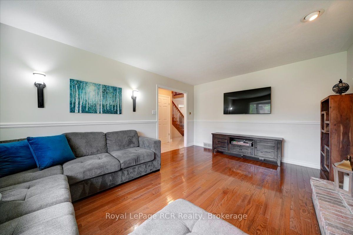 303 6th Avenue W Property Photo 19