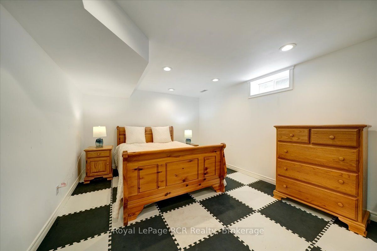 303 6th Avenue W Property Photo 38