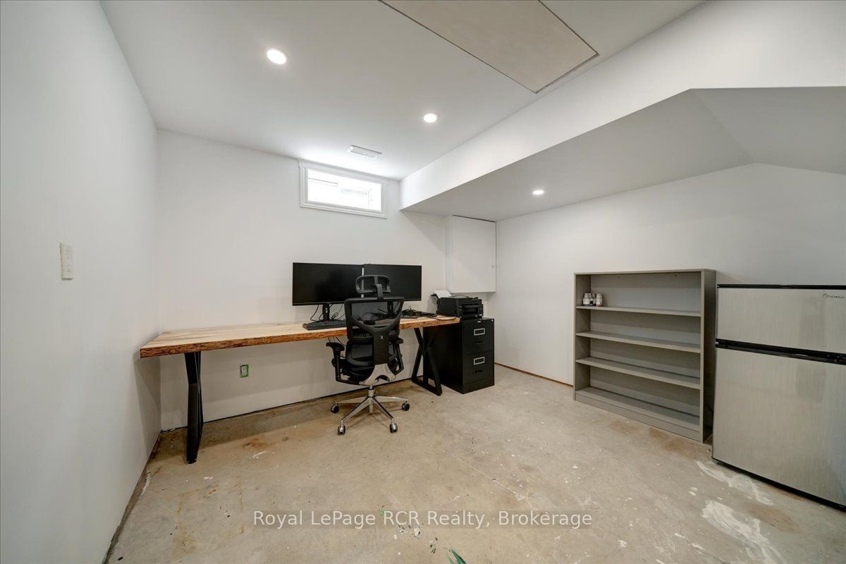 303 6th Avenue W Property Photo 45