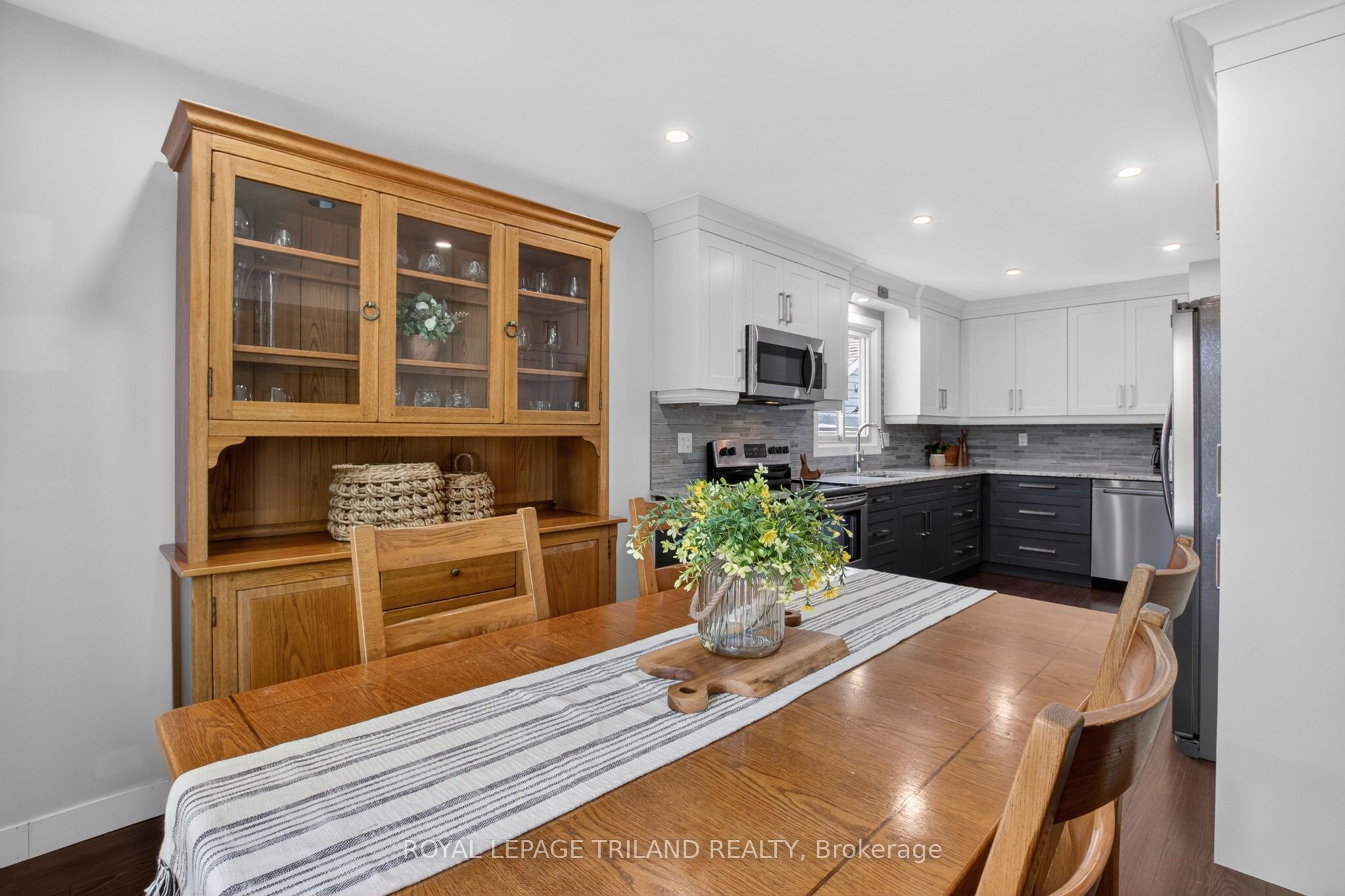 31 Beechbank Crescent Property Photo 12