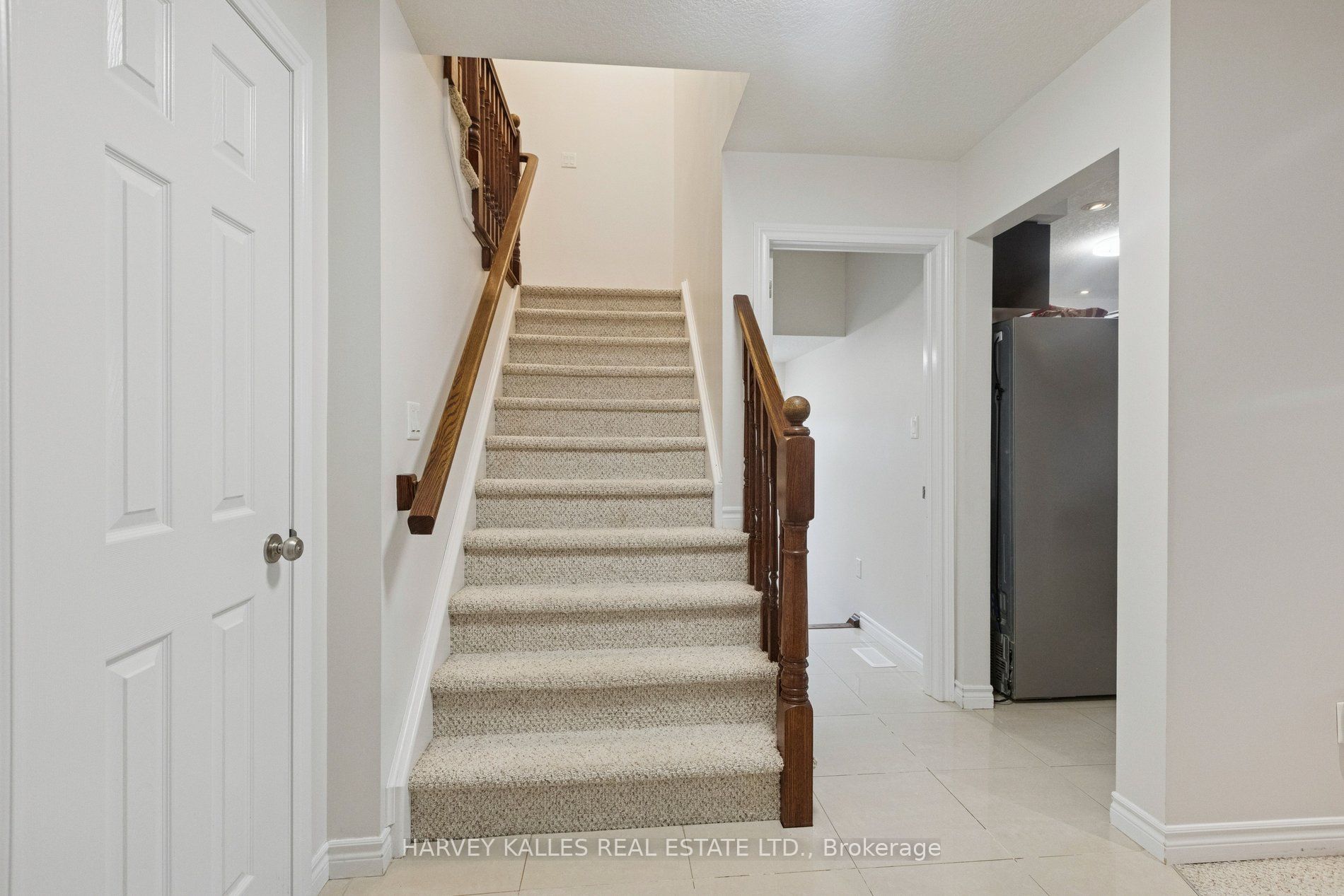 409 Tealby Crescent Property Photo 18